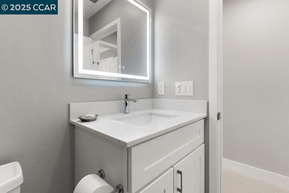 5593 Terra Granada Dr # 4B