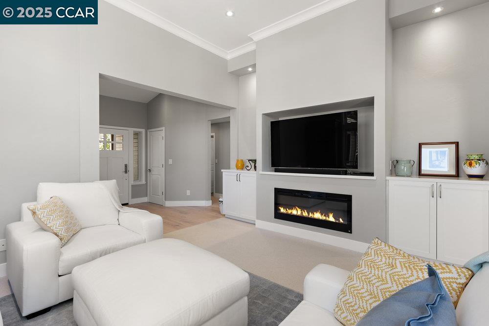 5593 Terra Granada Dr # 4B