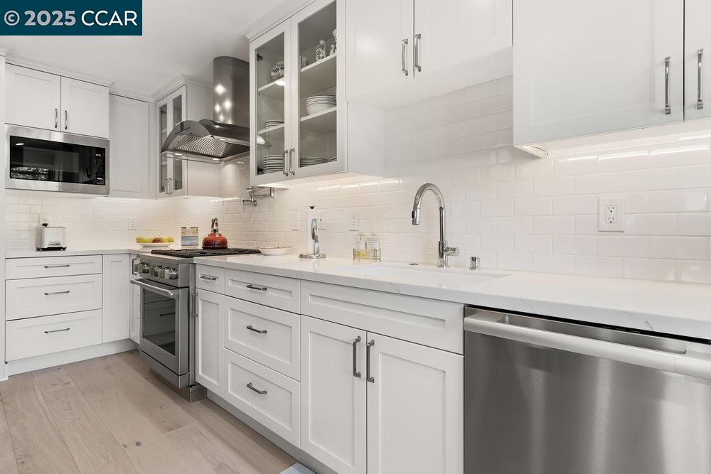 5593 Terra Granada Dr # 4B