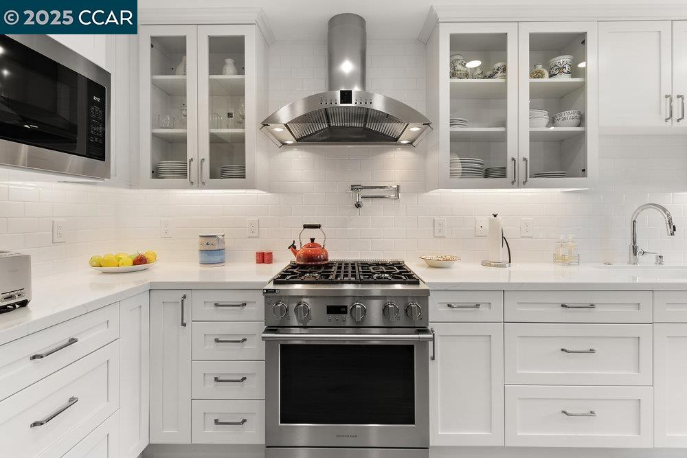 5593 Terra Granada Dr # 4B