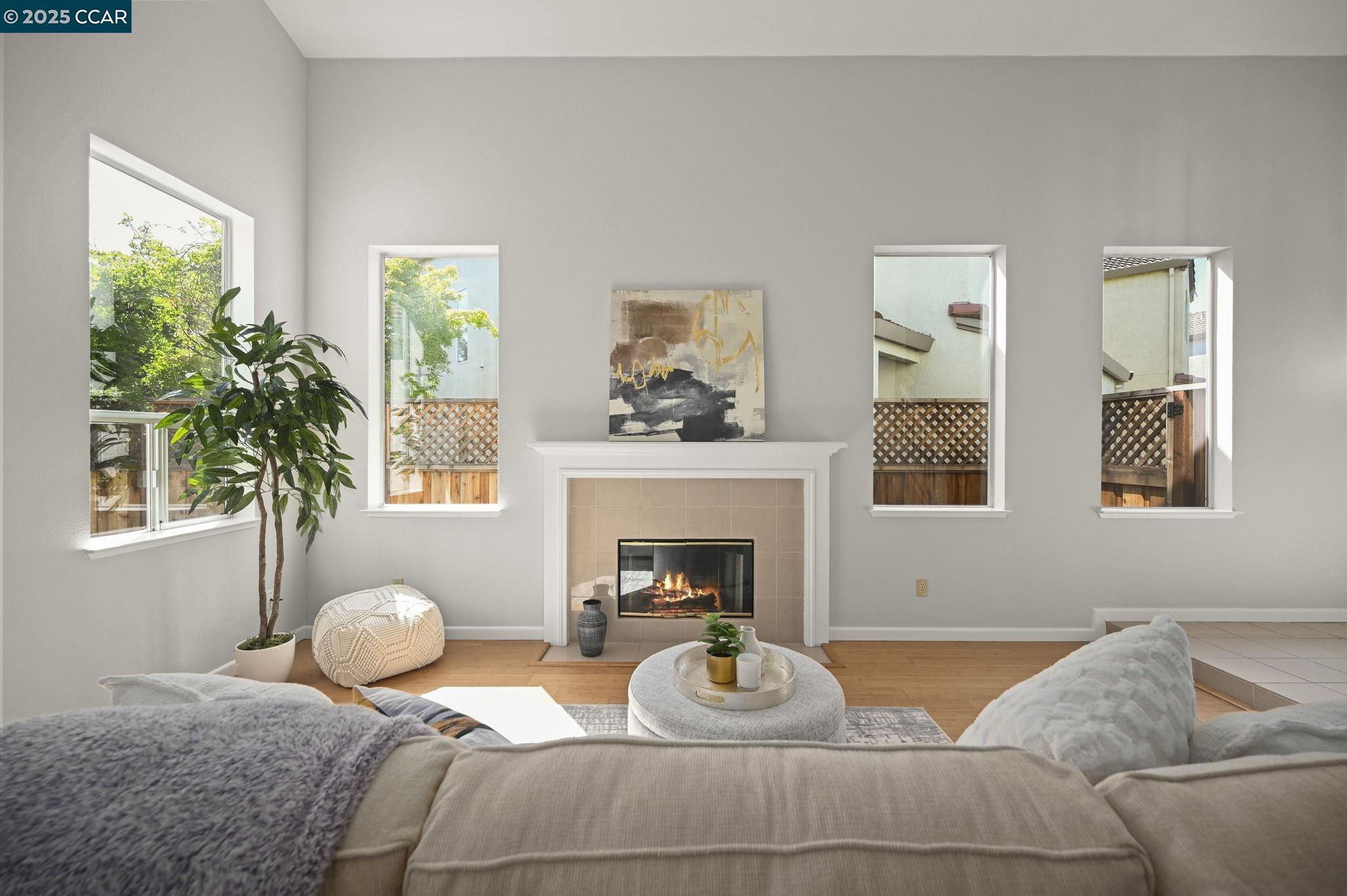 1116 Vista Pointe Cir