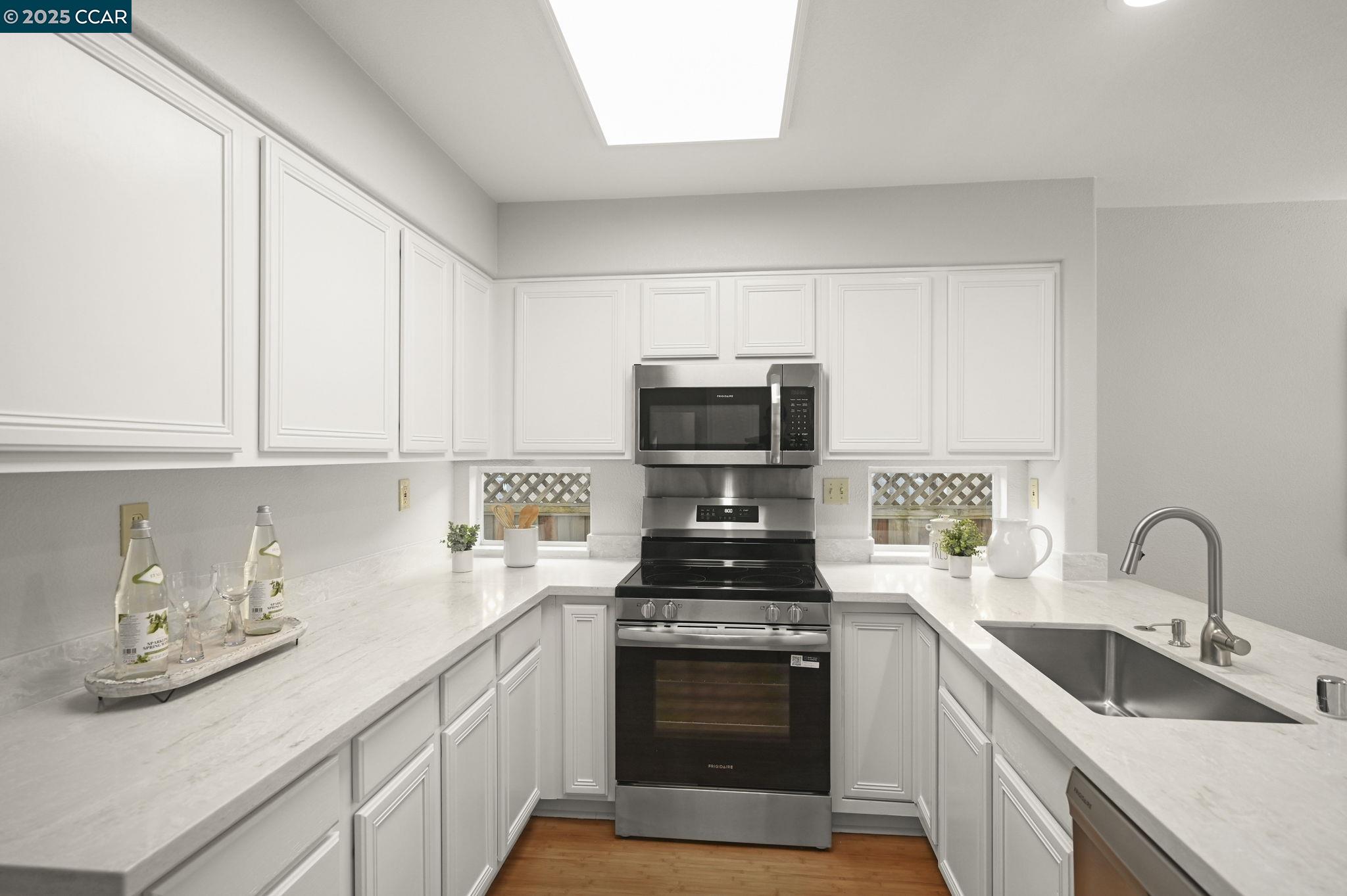 1116 Vista Pointe Cir