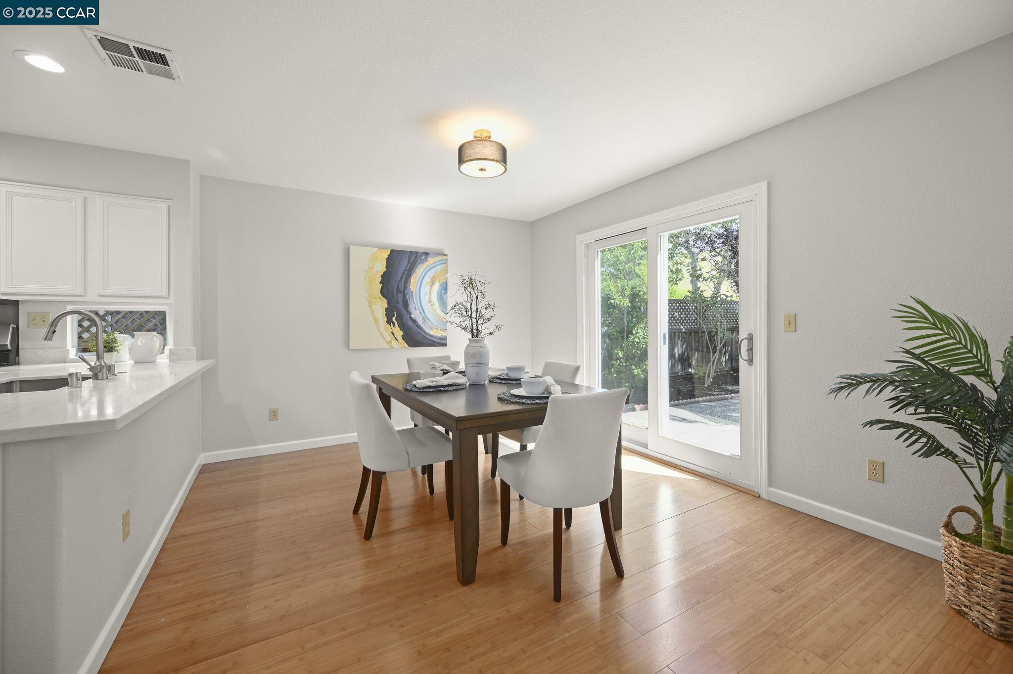 1116 Vista Pointe Cir