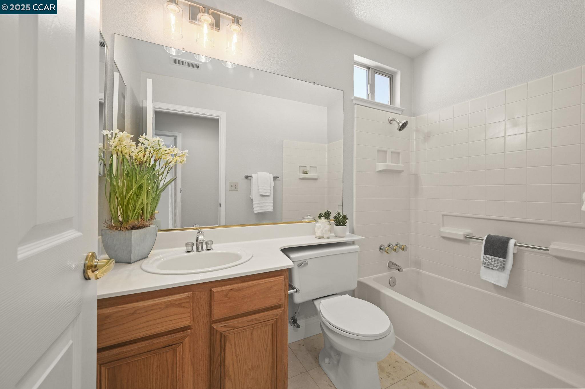 1116 Vista Pointe Cir