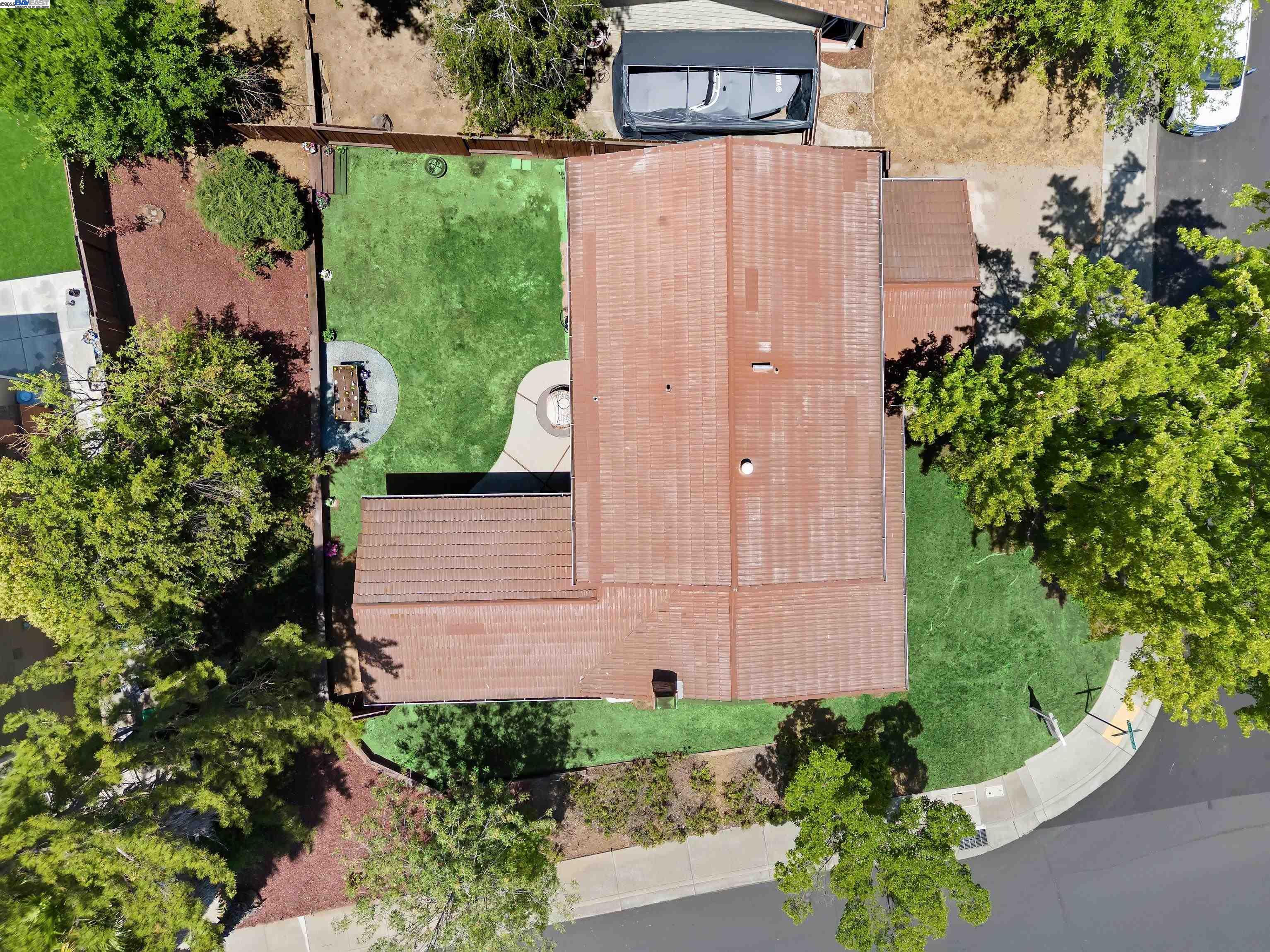 7606 Desertwood Ln
