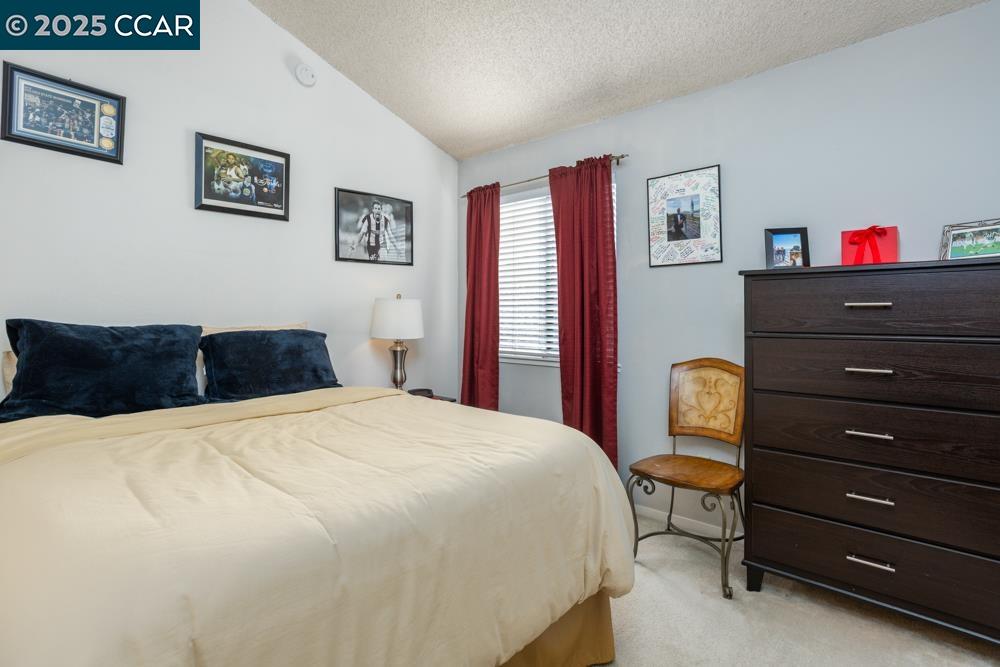 1086 Maywood Ln