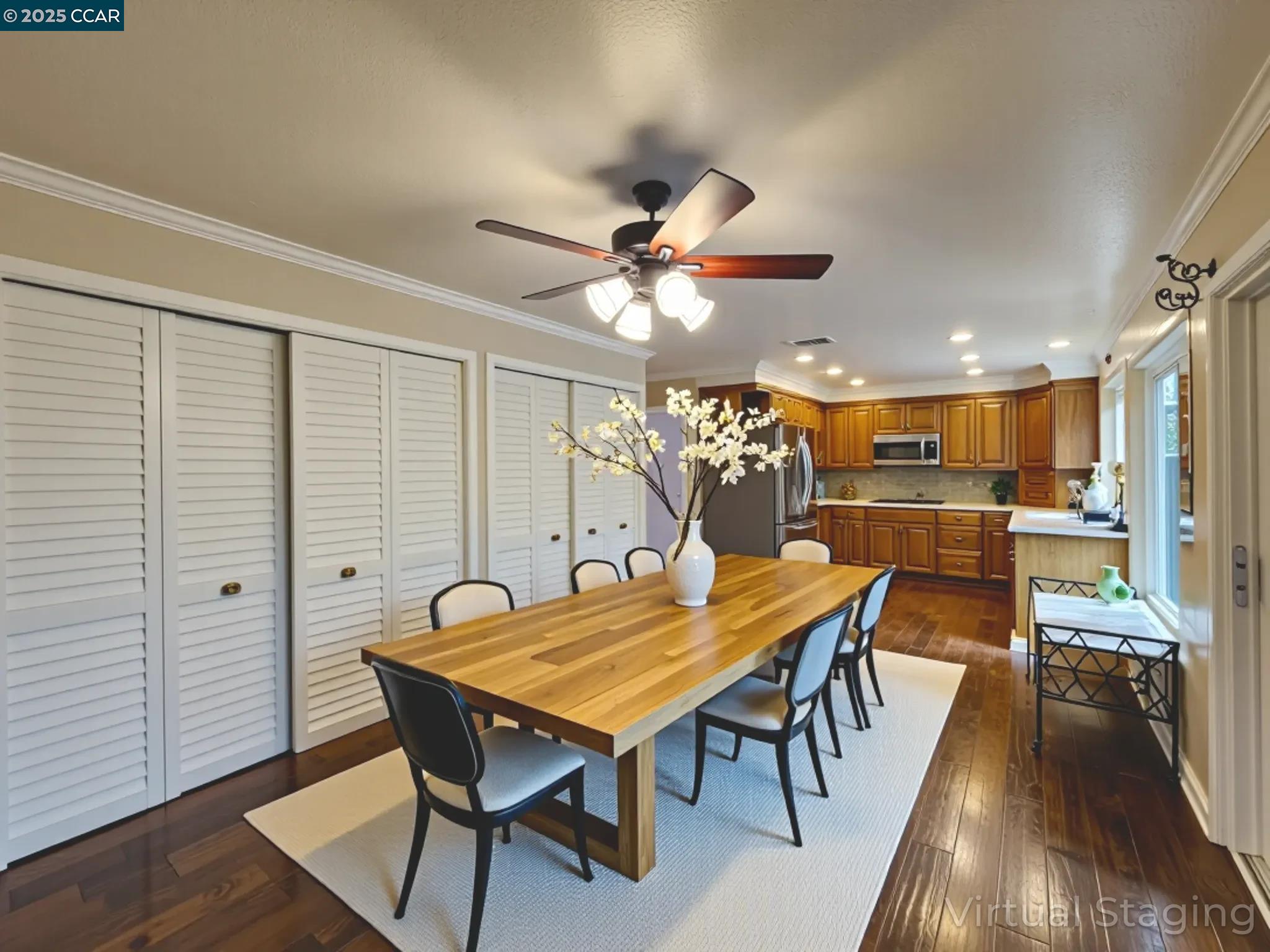312 Wildcroft Dr