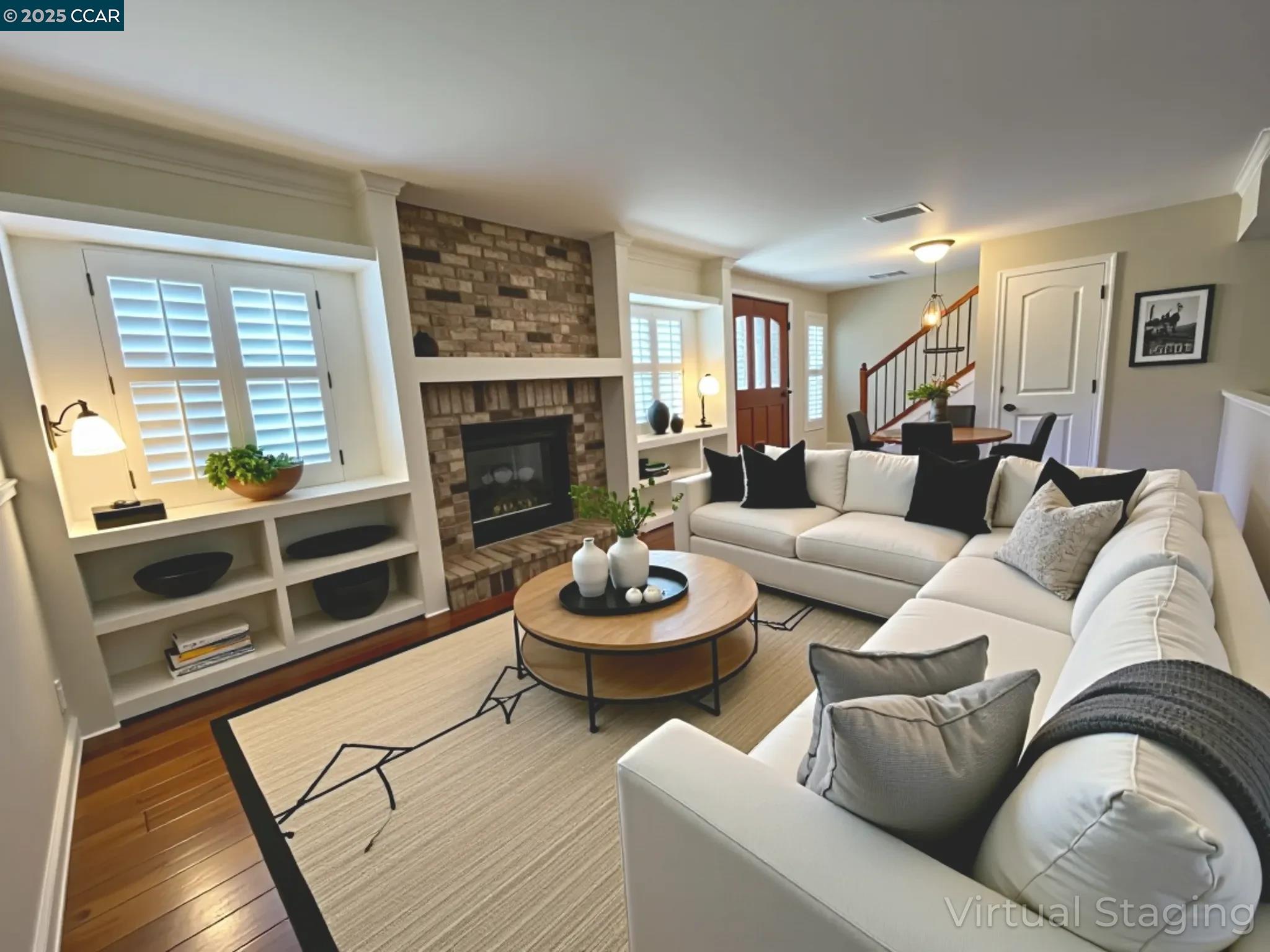 312 Wildcroft Dr