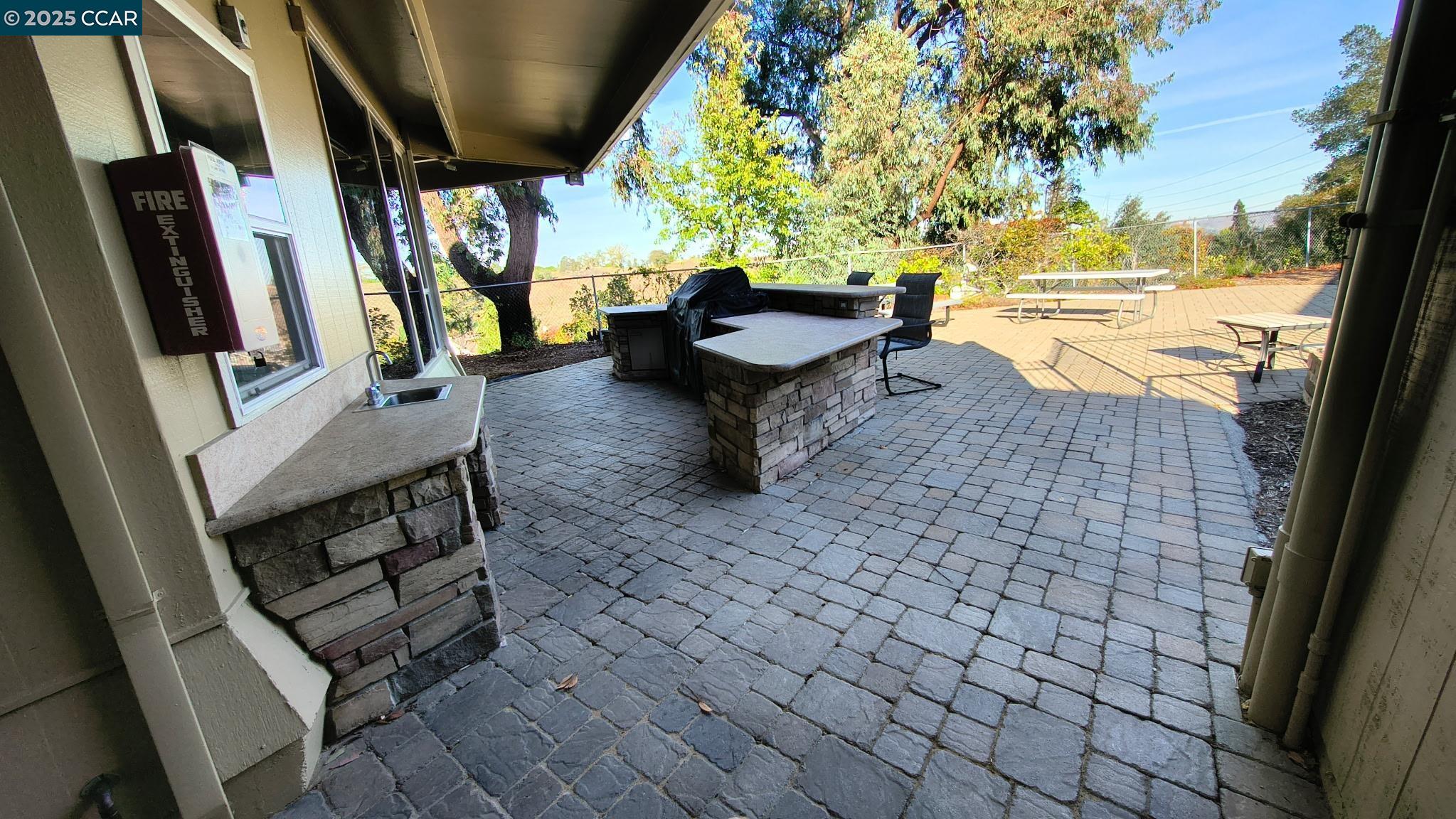 312 Wildcroft Dr