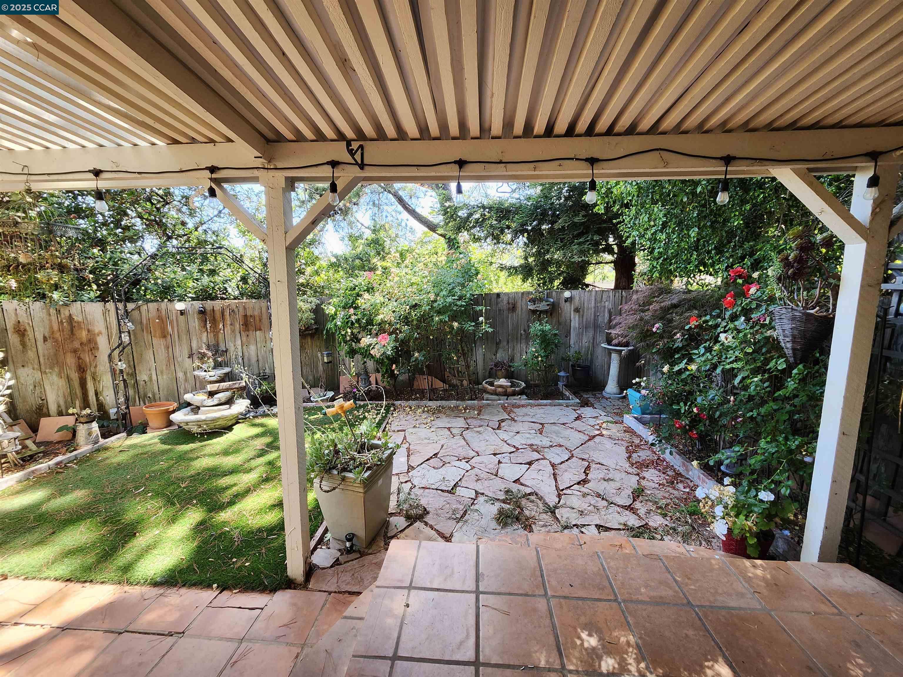 312 Wildcroft Dr