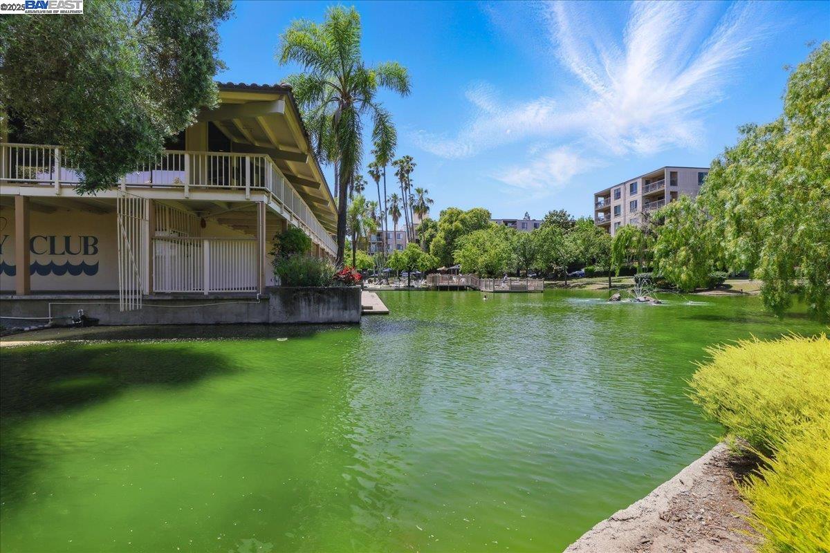 470 N Civic Dr # 204