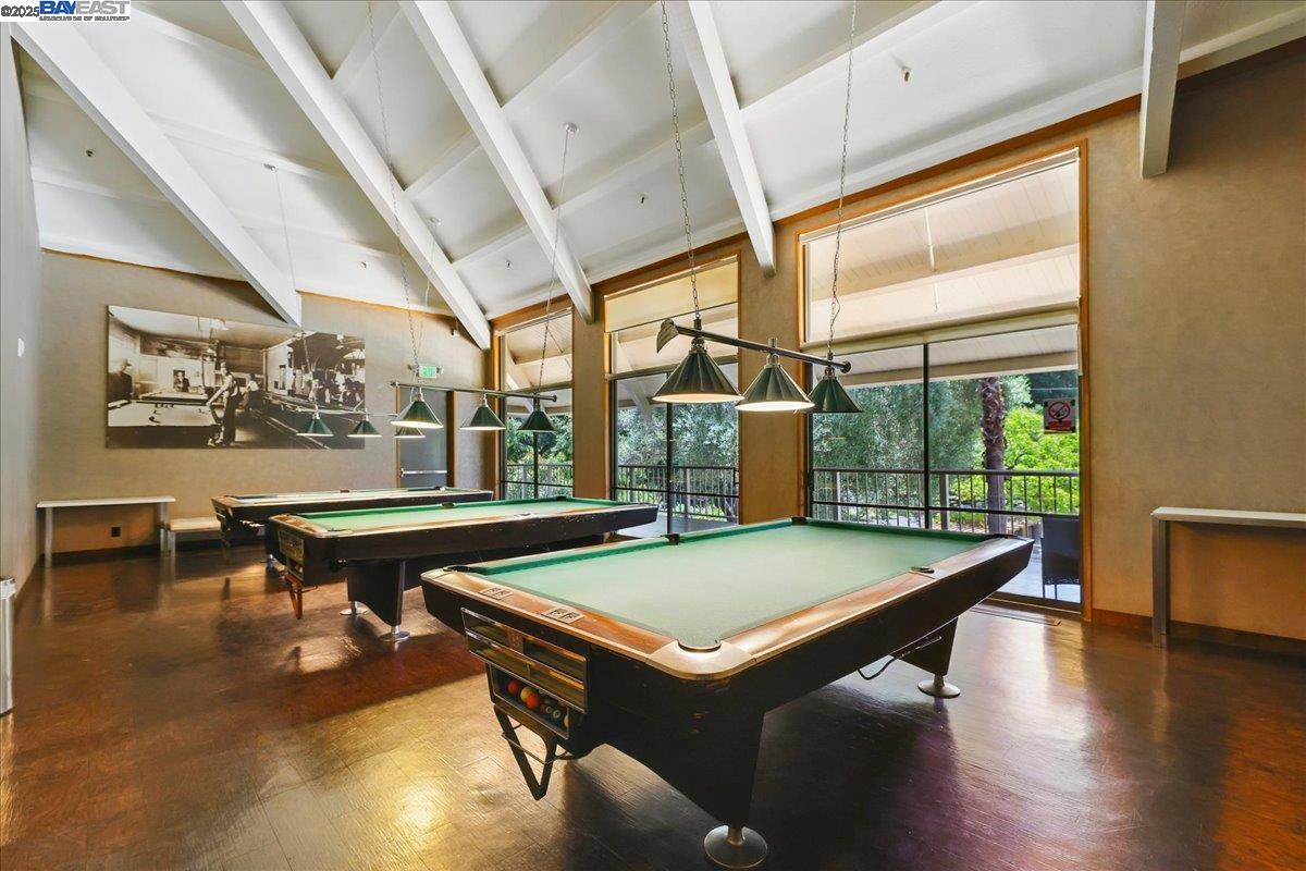 470 N Civic Dr # 204