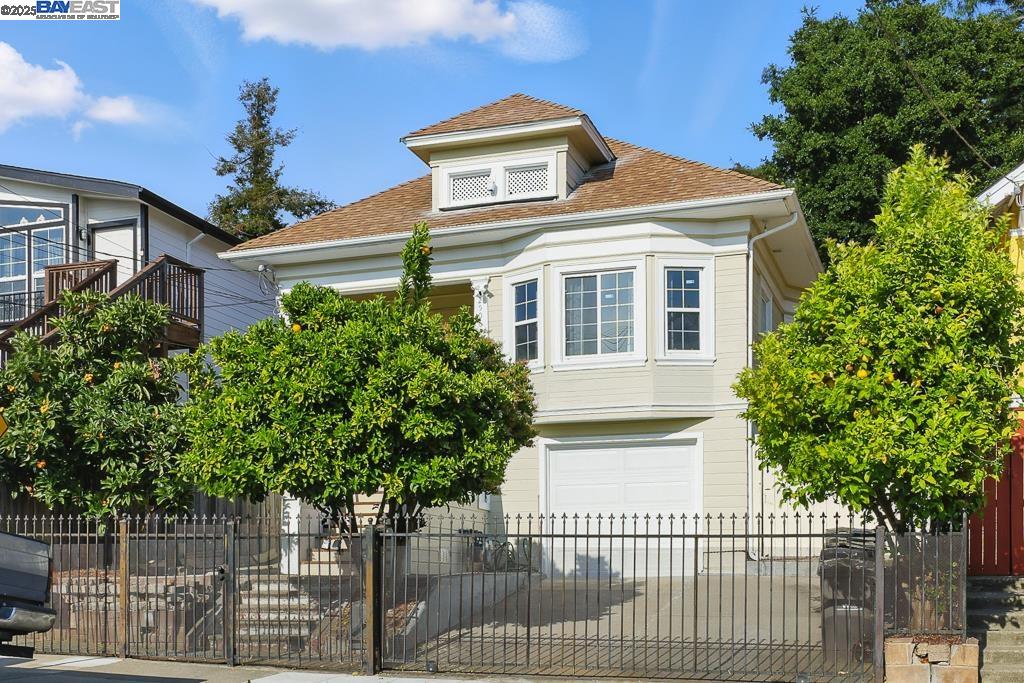 2506 Highland Ave