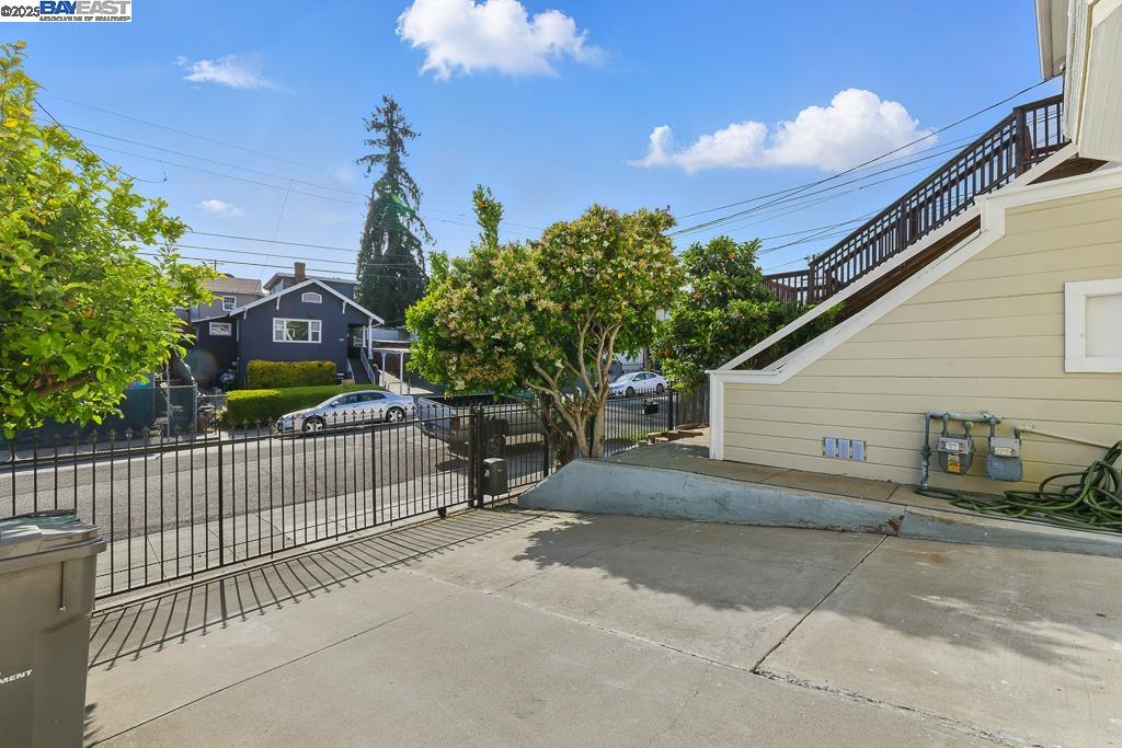 2506 Highland Ave