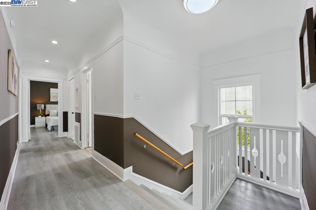 138 W Market St