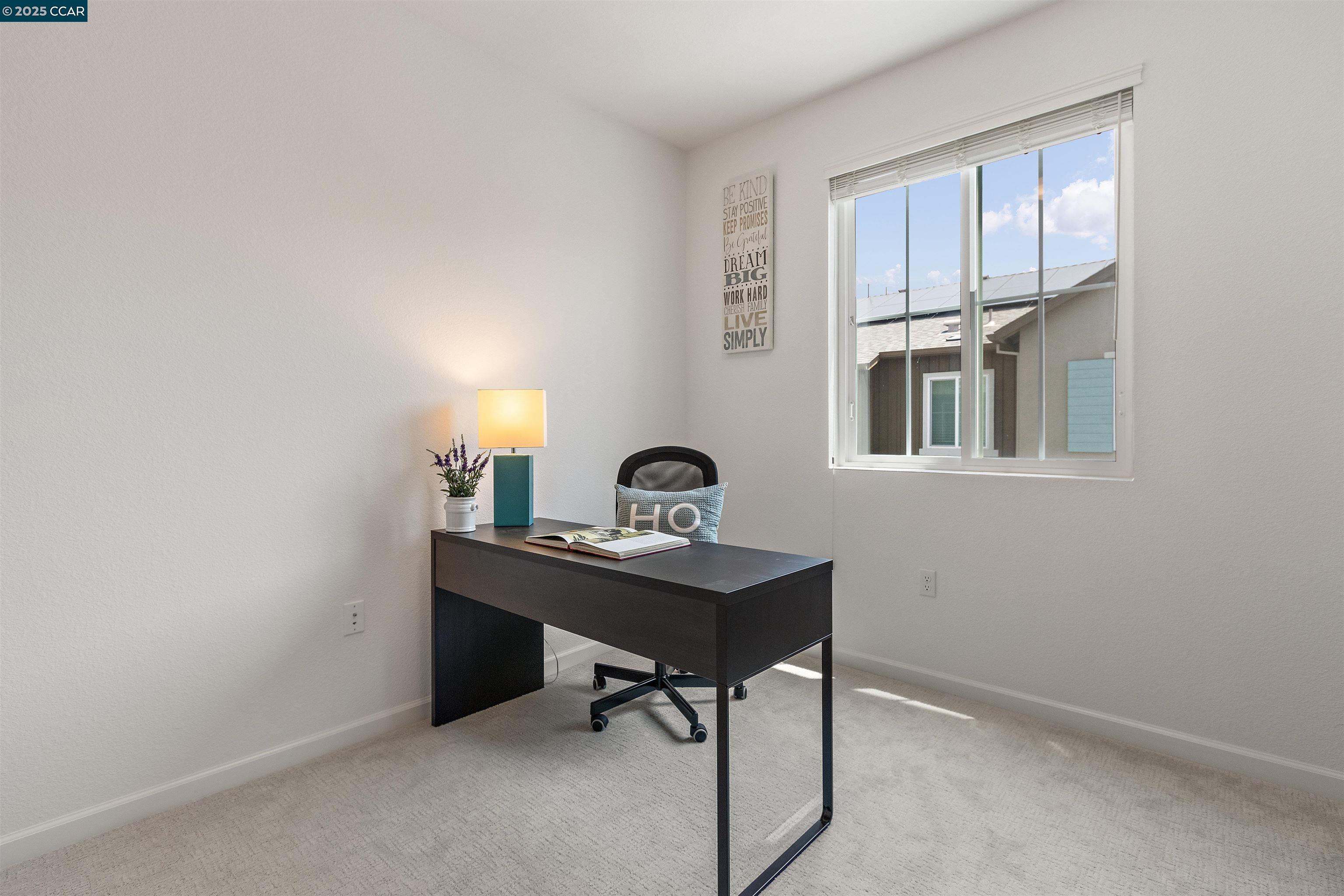 28 Springbrook Ln