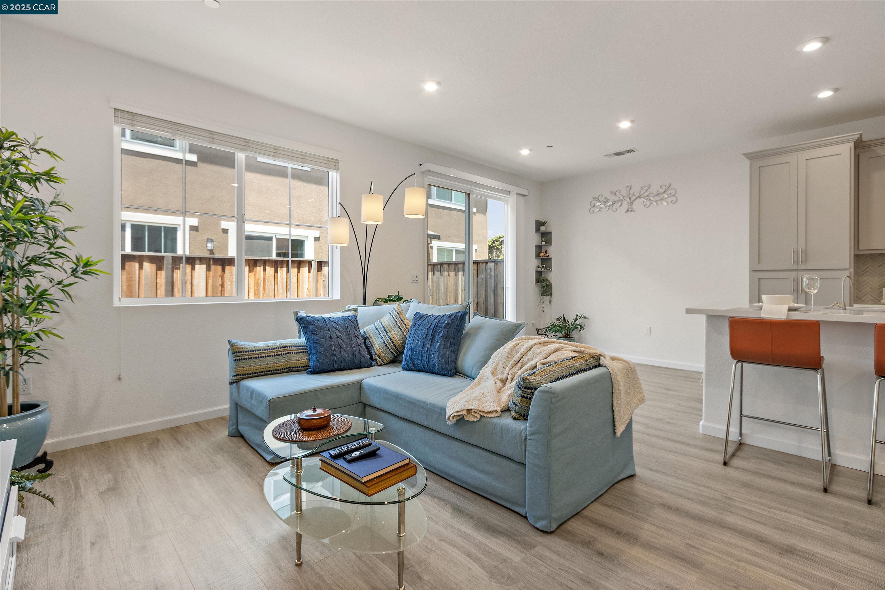 28 Springbrook Ln