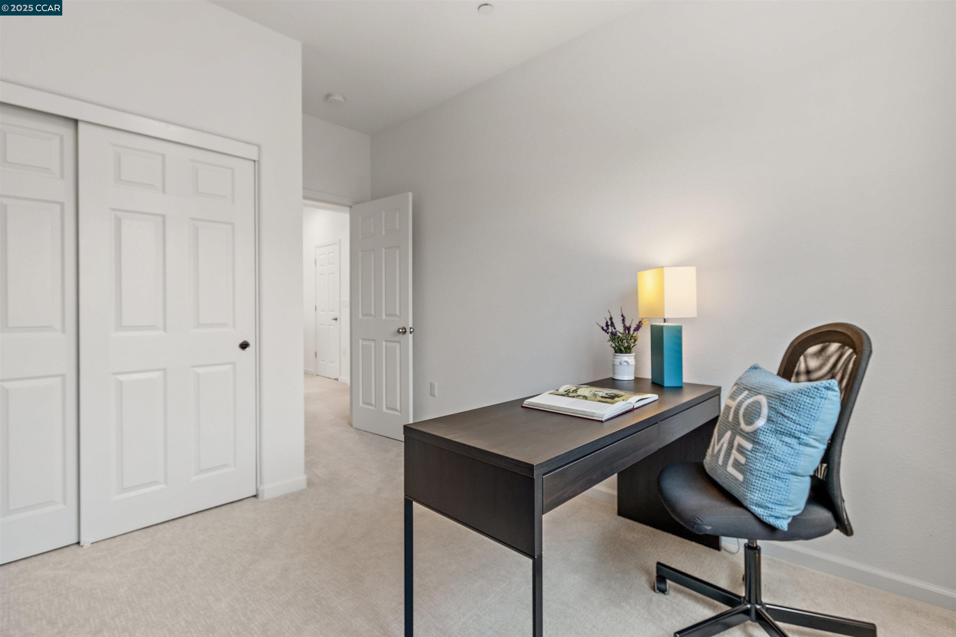 28 Springbrook Ln