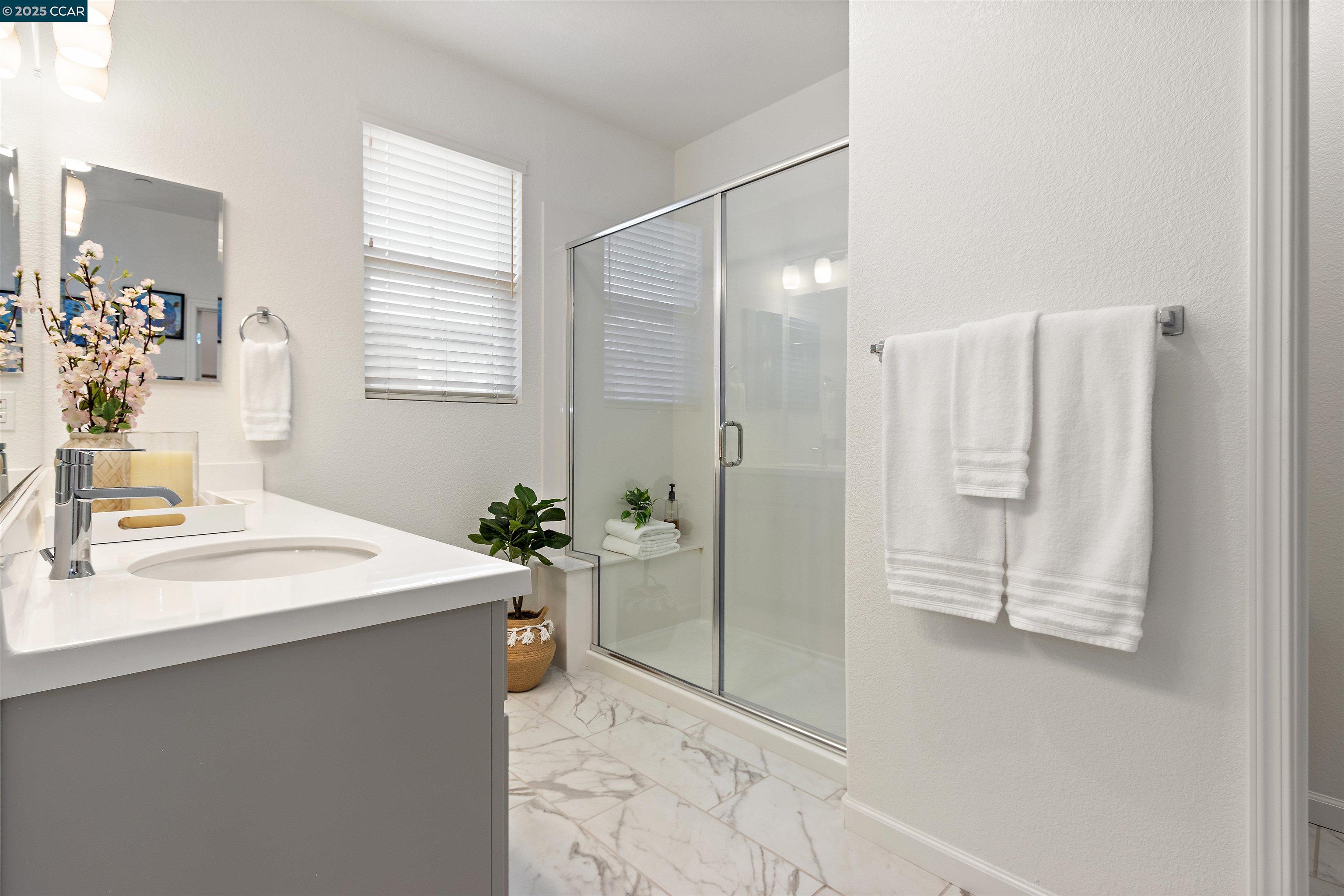 28 Springbrook Ln