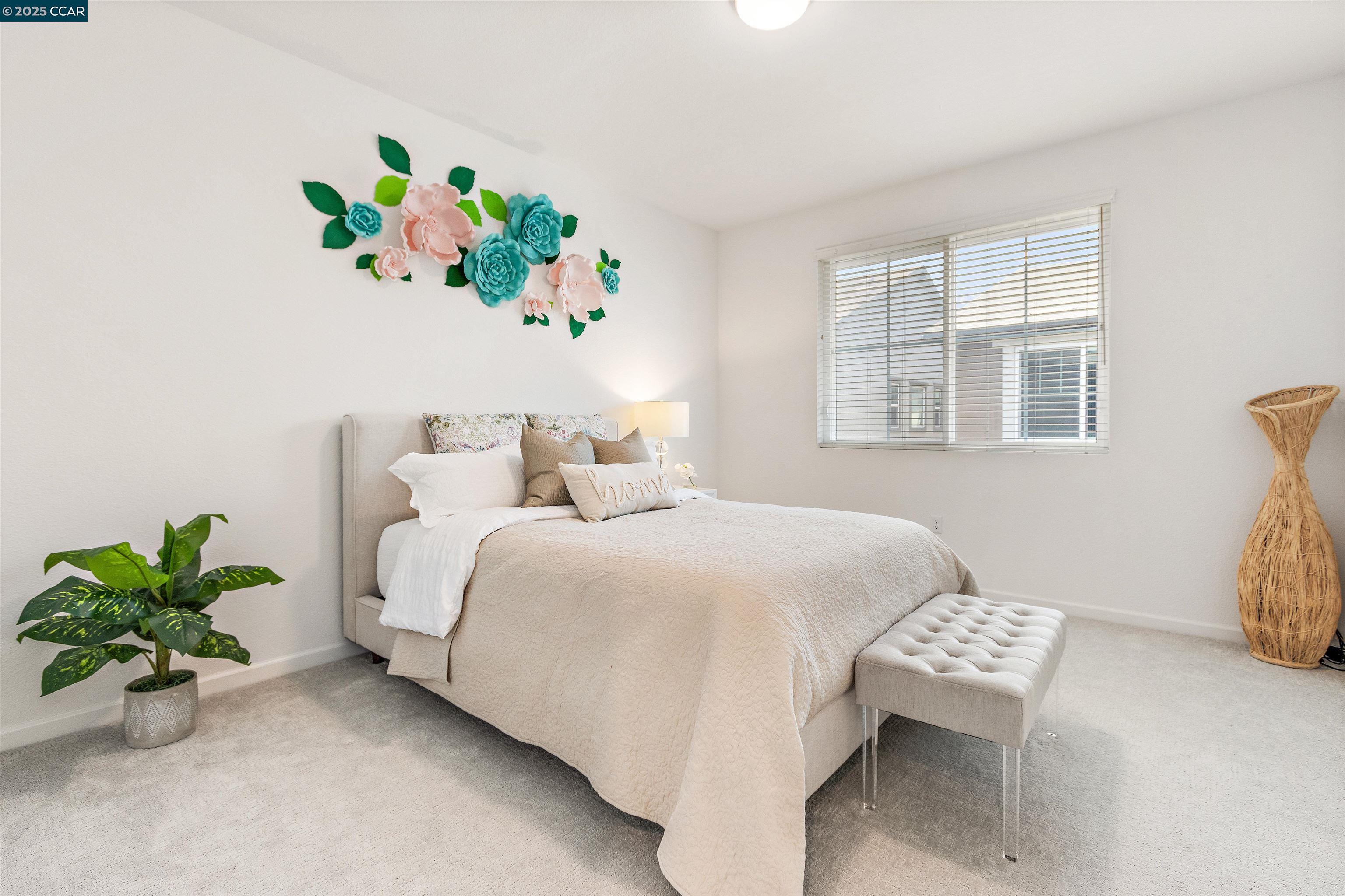 28 Springbrook Ln