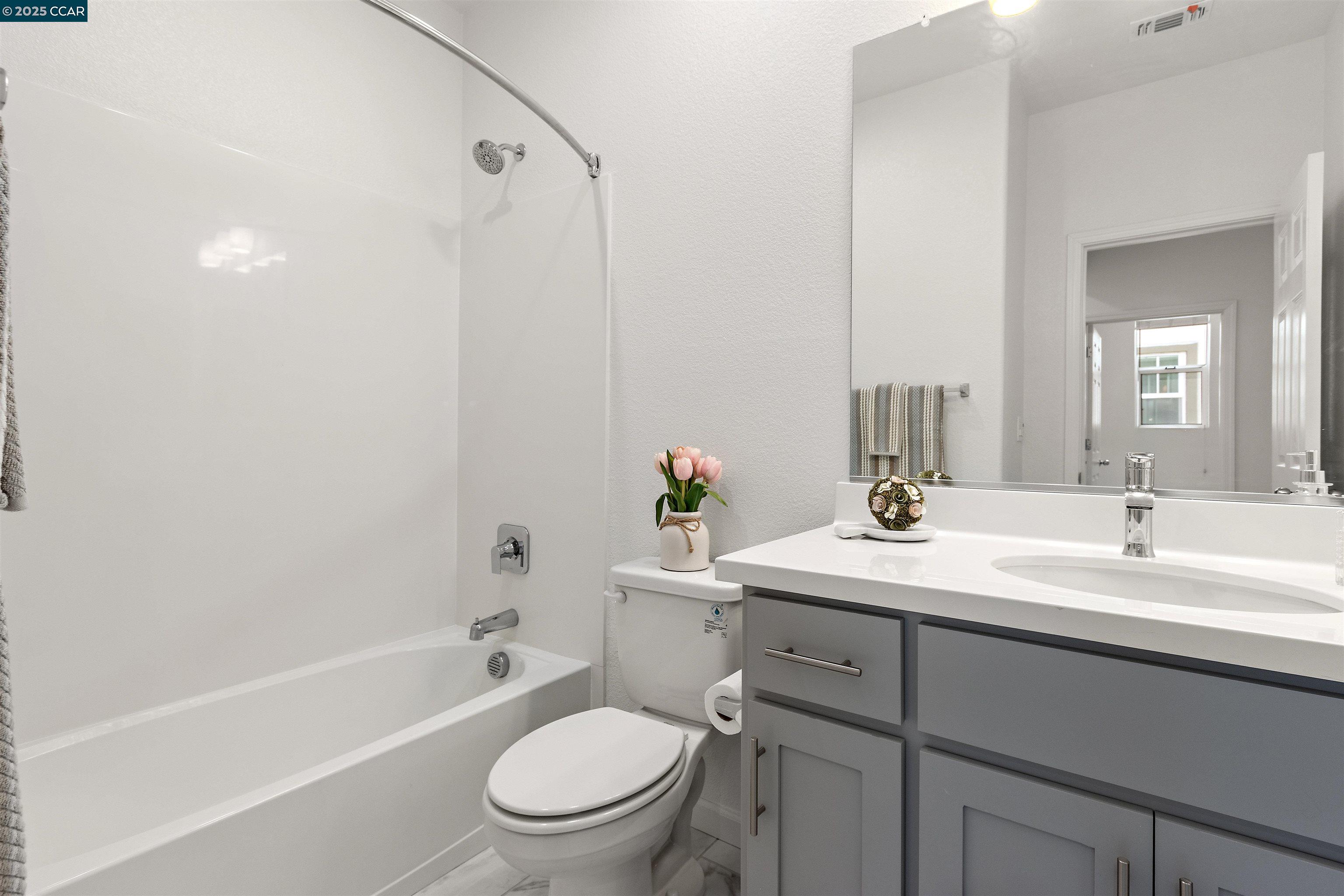 28 Springbrook Ln