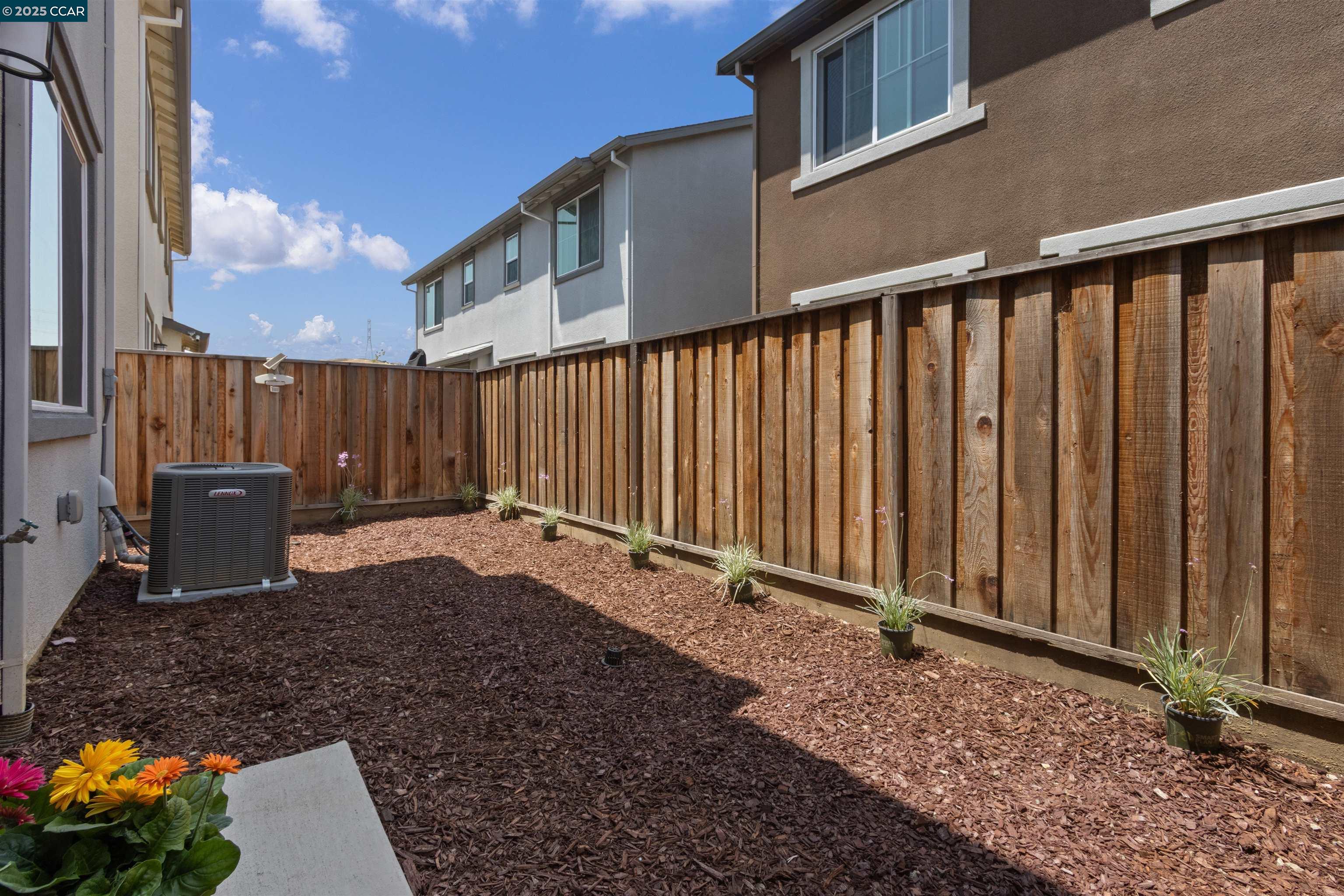 28 Springbrook Ln