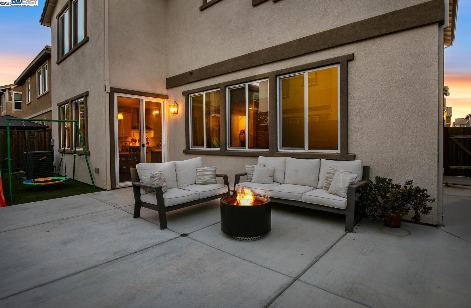 280 Coolcrest Dr.