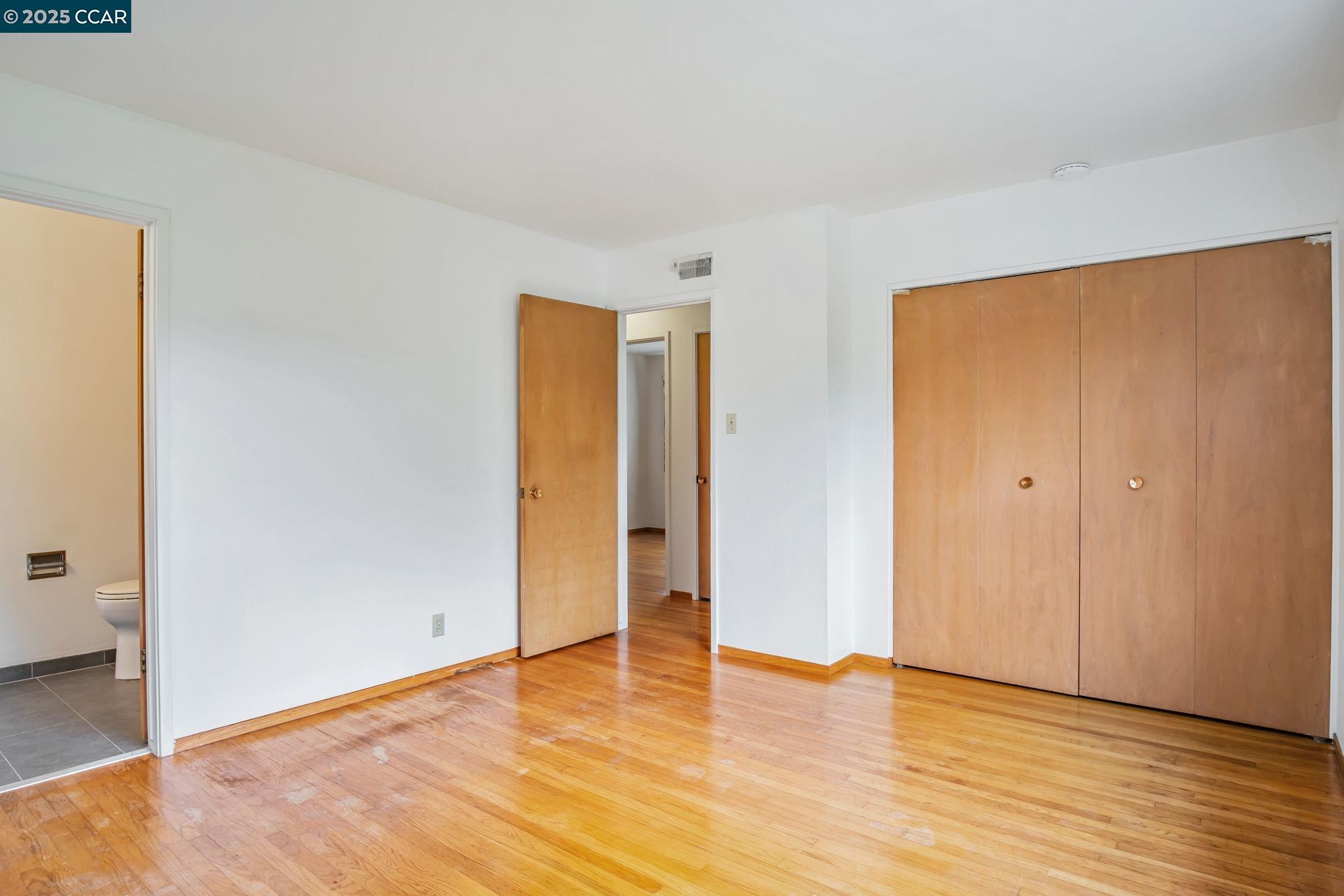 520 Celia St