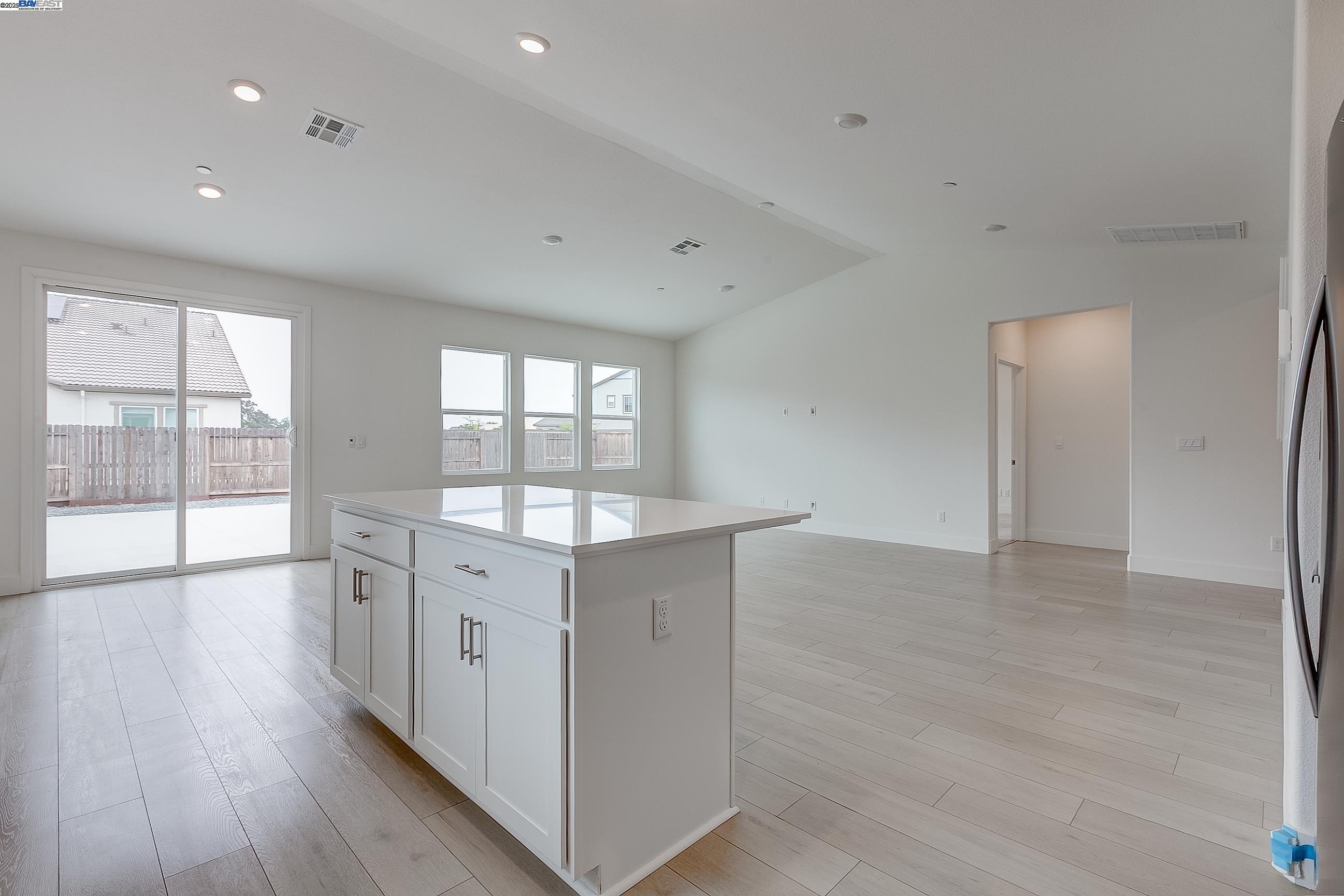 1227 RICHARDSON RD