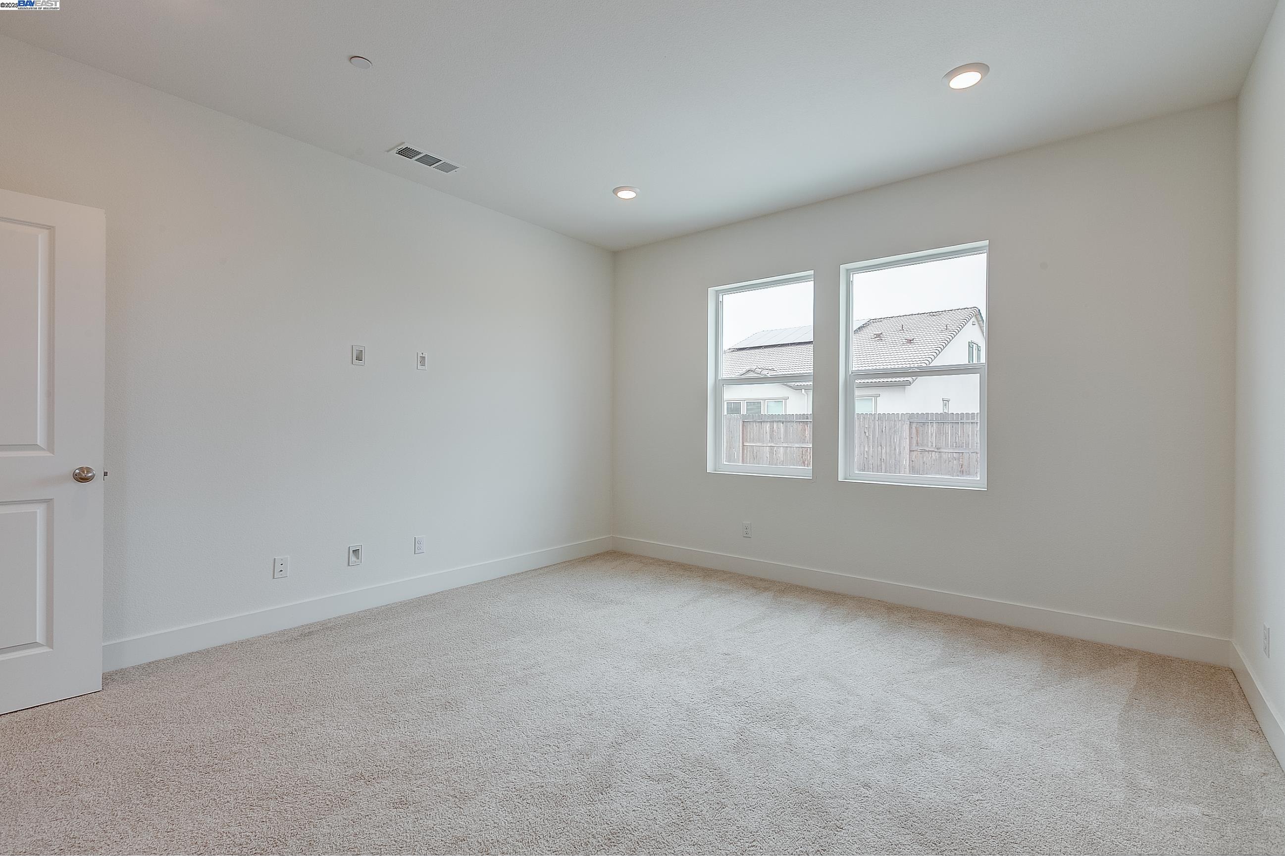 1227 RICHARDSON RD