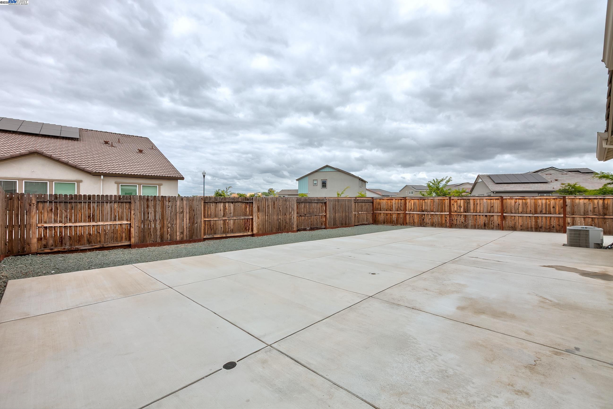 1227 RICHARDSON RD
