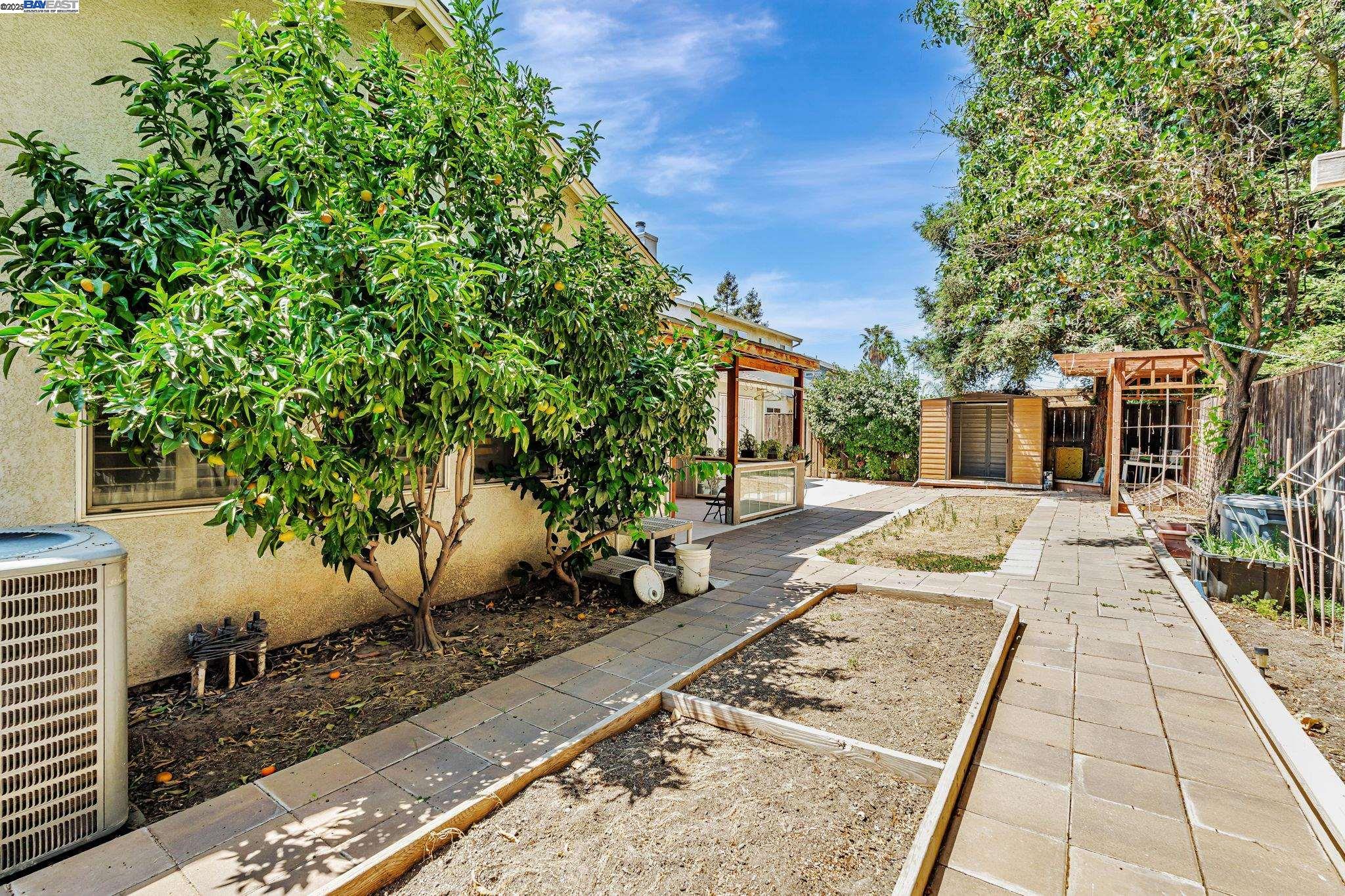 4220 Lifescapes Dr