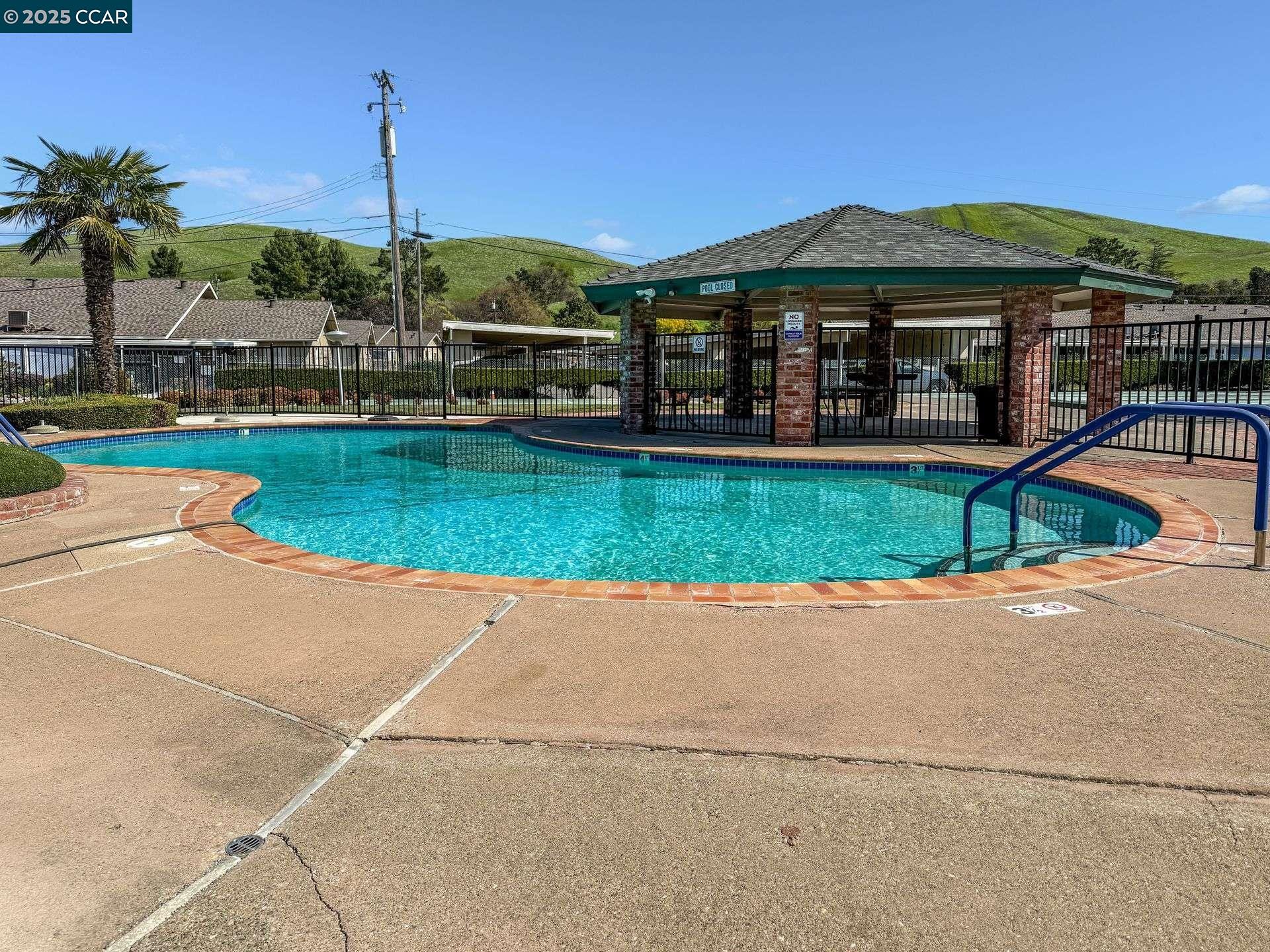 216 Tangerine Ct