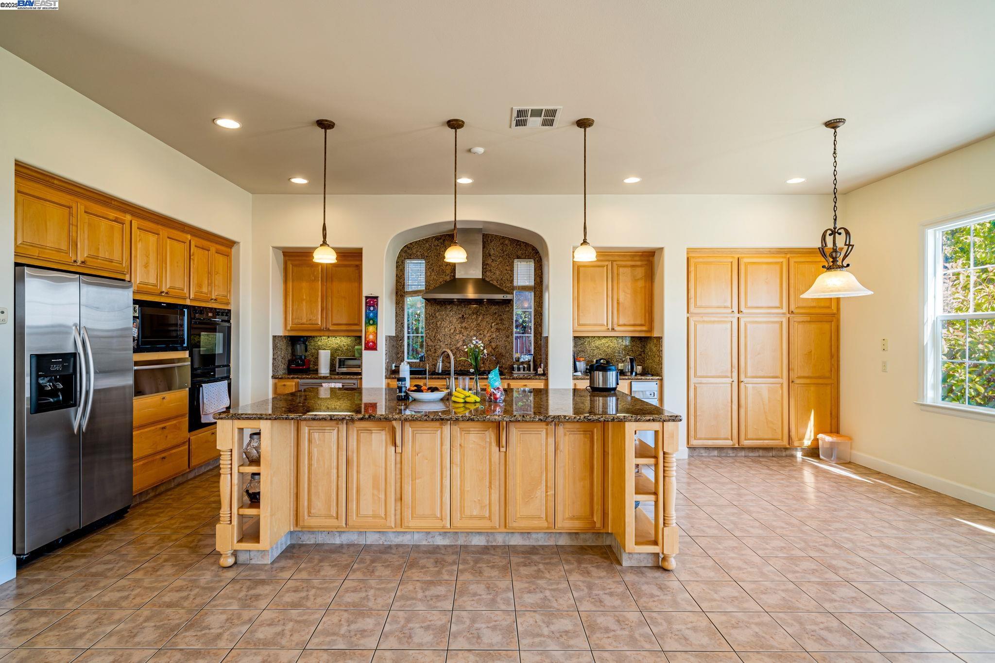 2048 Feathermint Dr