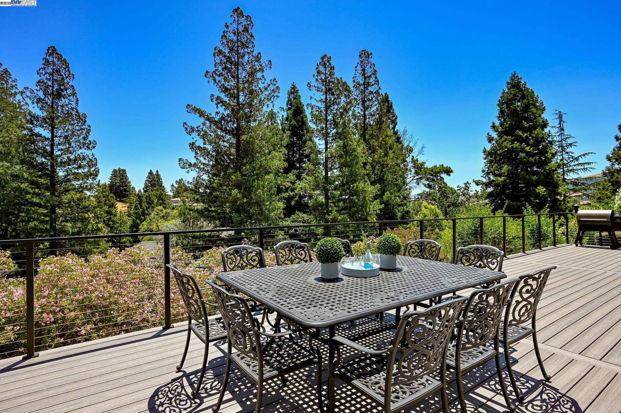 211 Arthur Ct