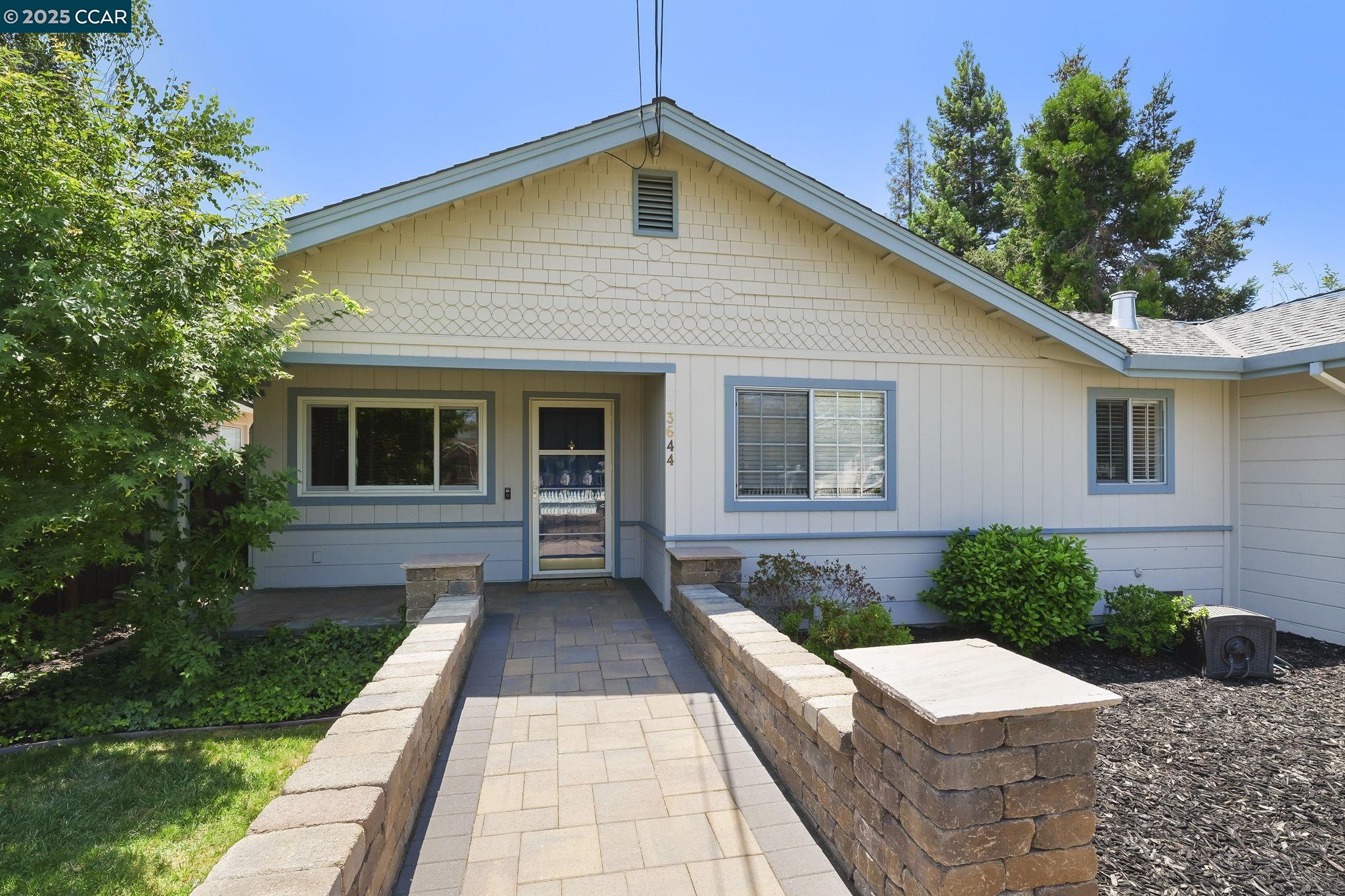 3644 Walnut Ave