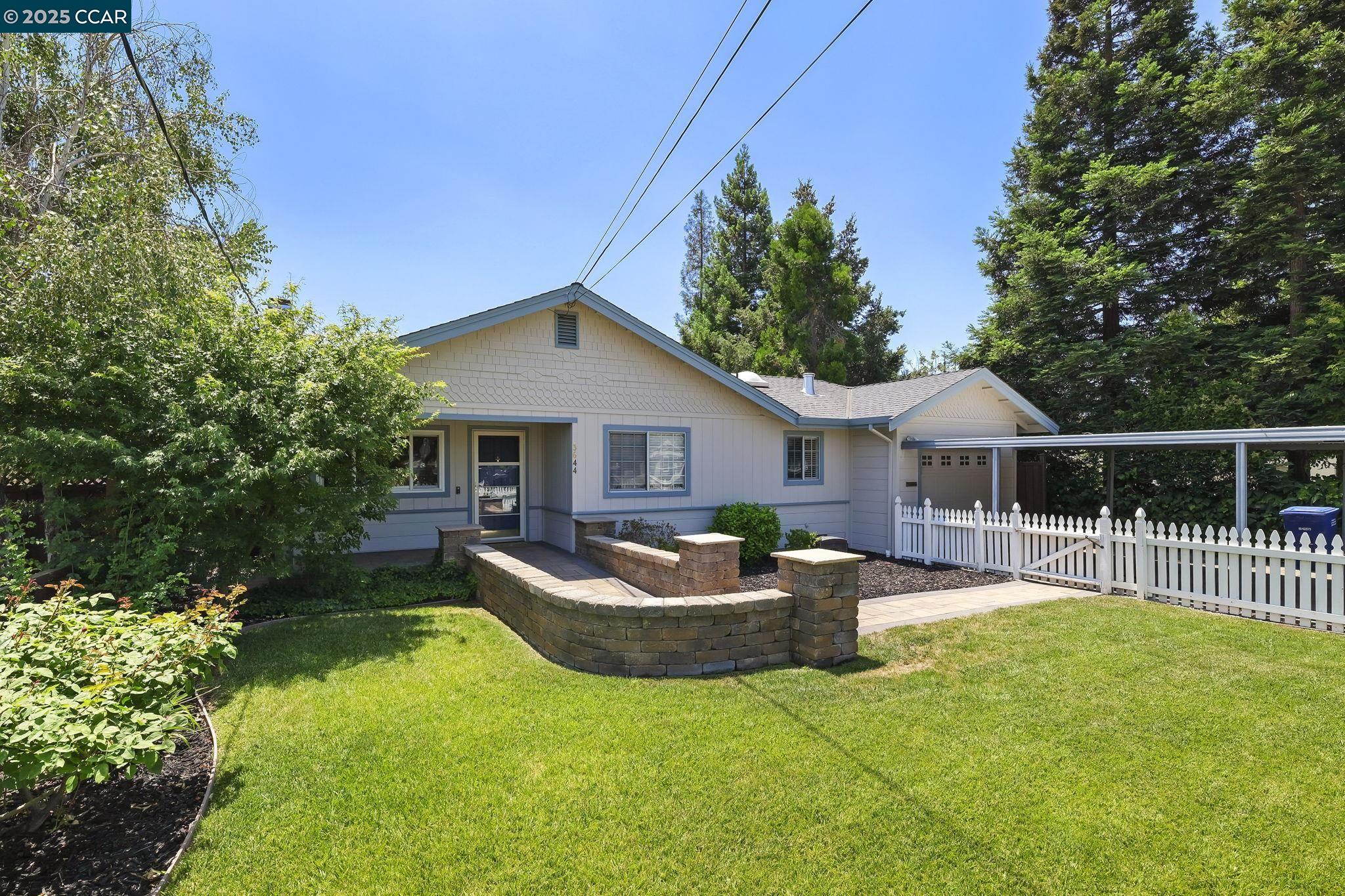 3644 Walnut Ave