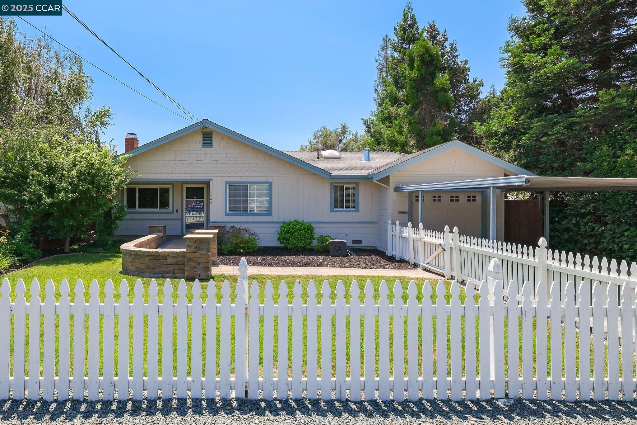 3644 Walnut Ave