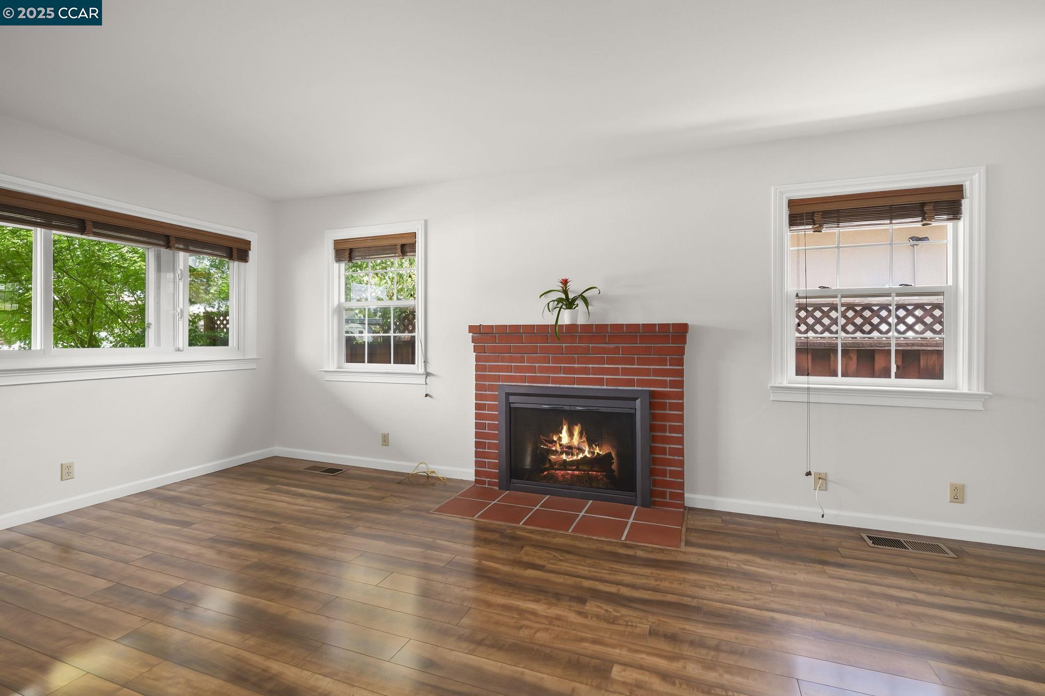 3644 Walnut Ave