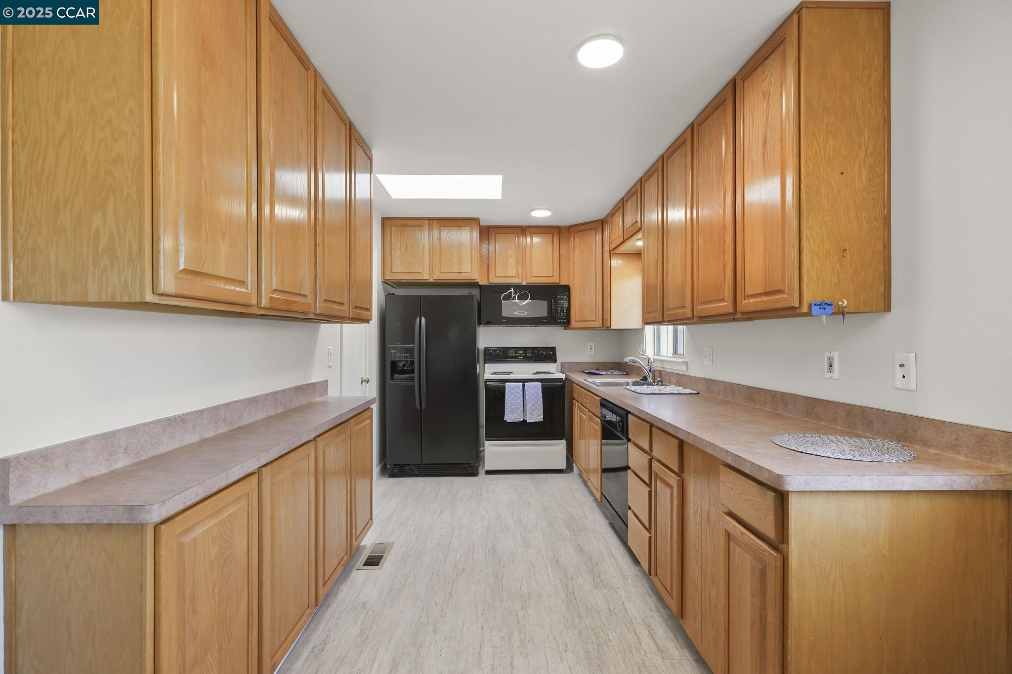 3644 Walnut Ave