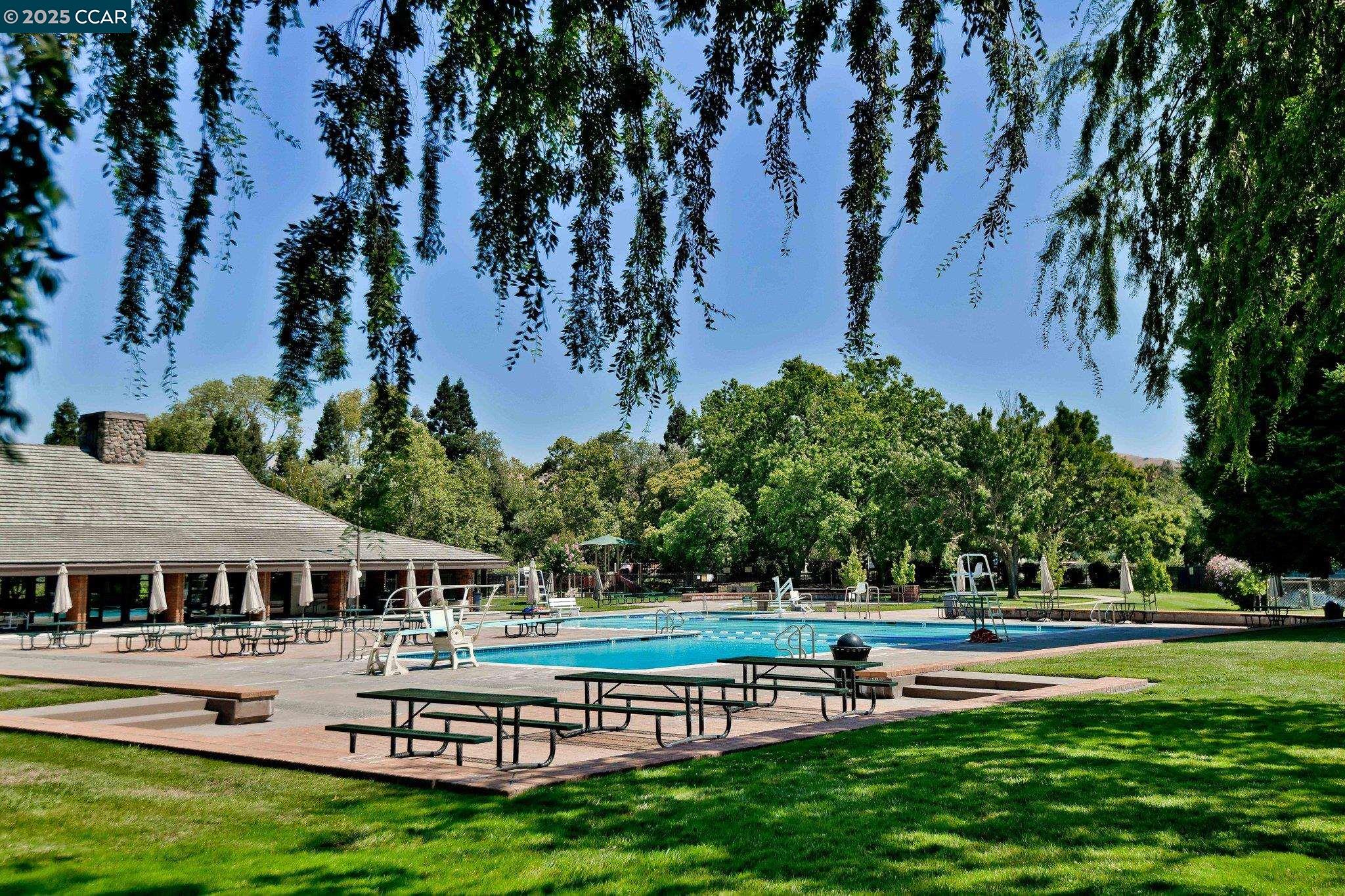 Greenbrook Ct