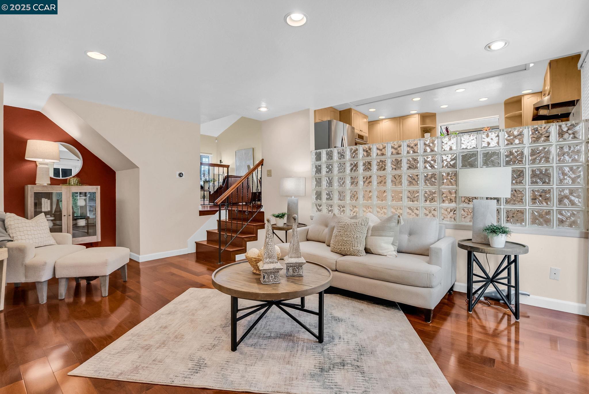 102 Monasterio Ct
