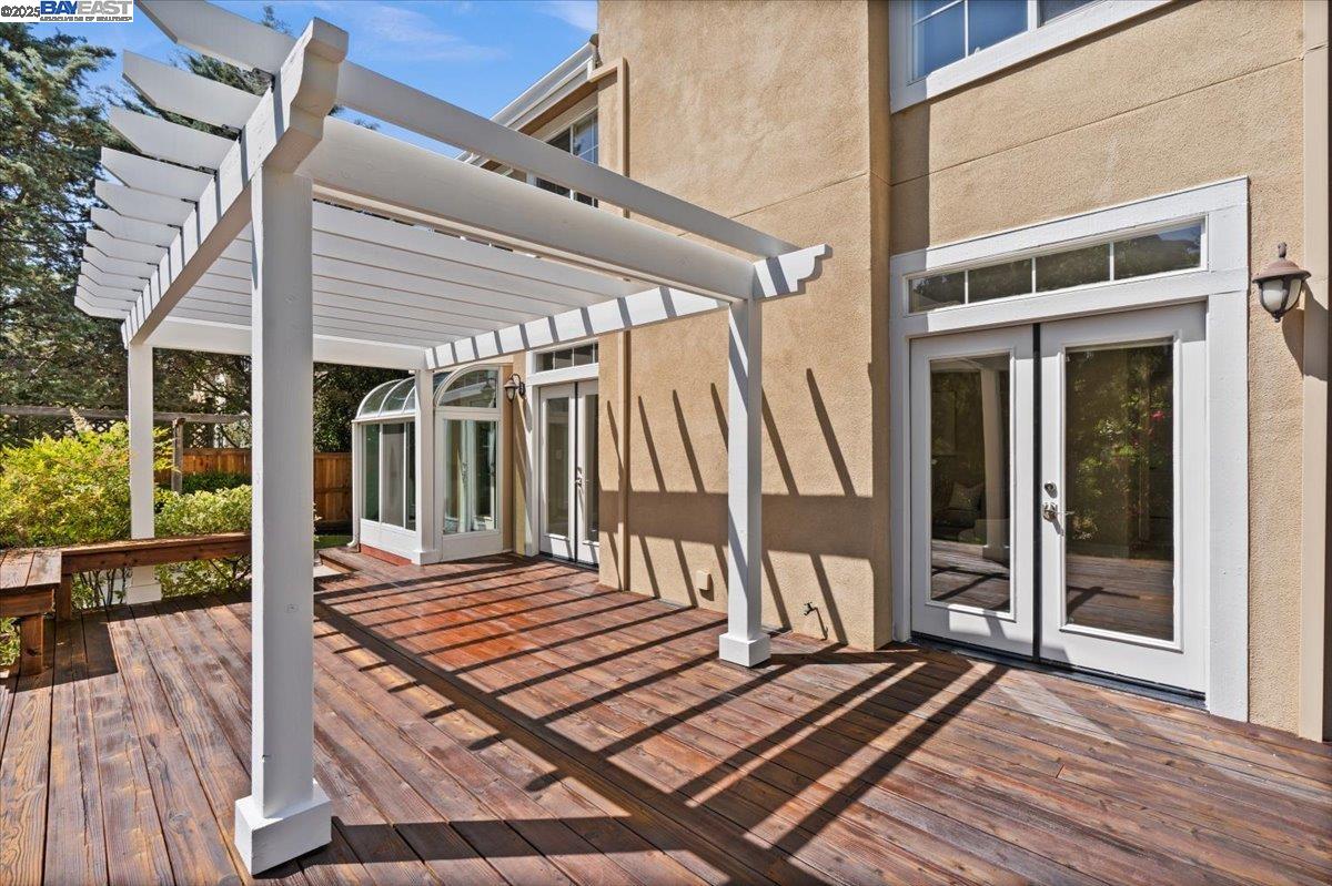318 Montoya Way