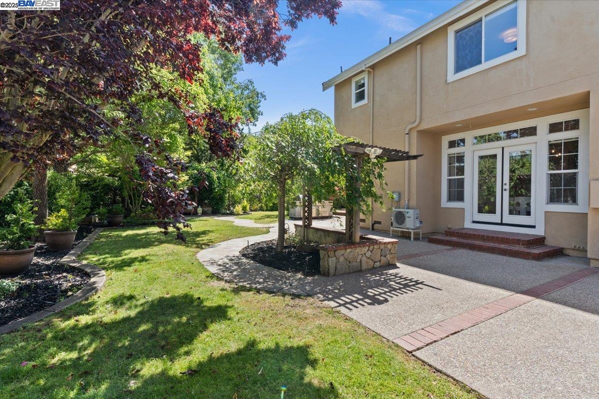 318 Montoya Way