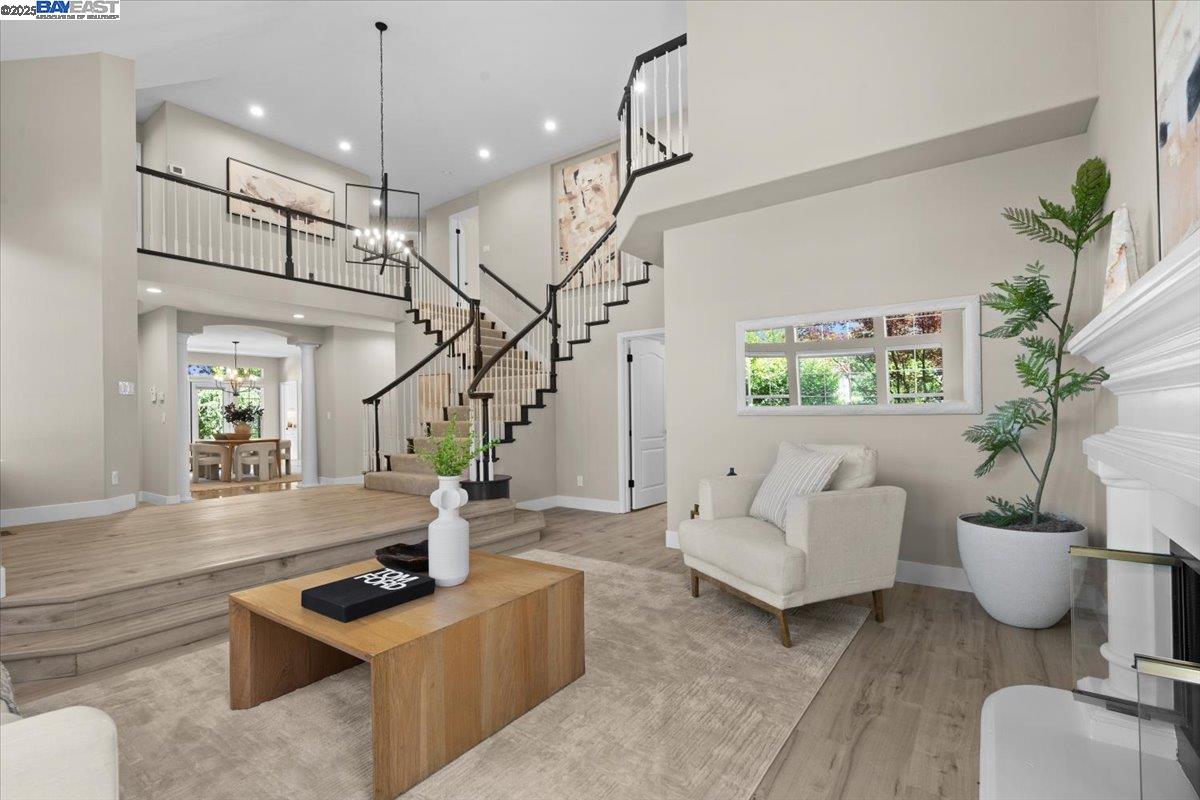 318 Montoya Way