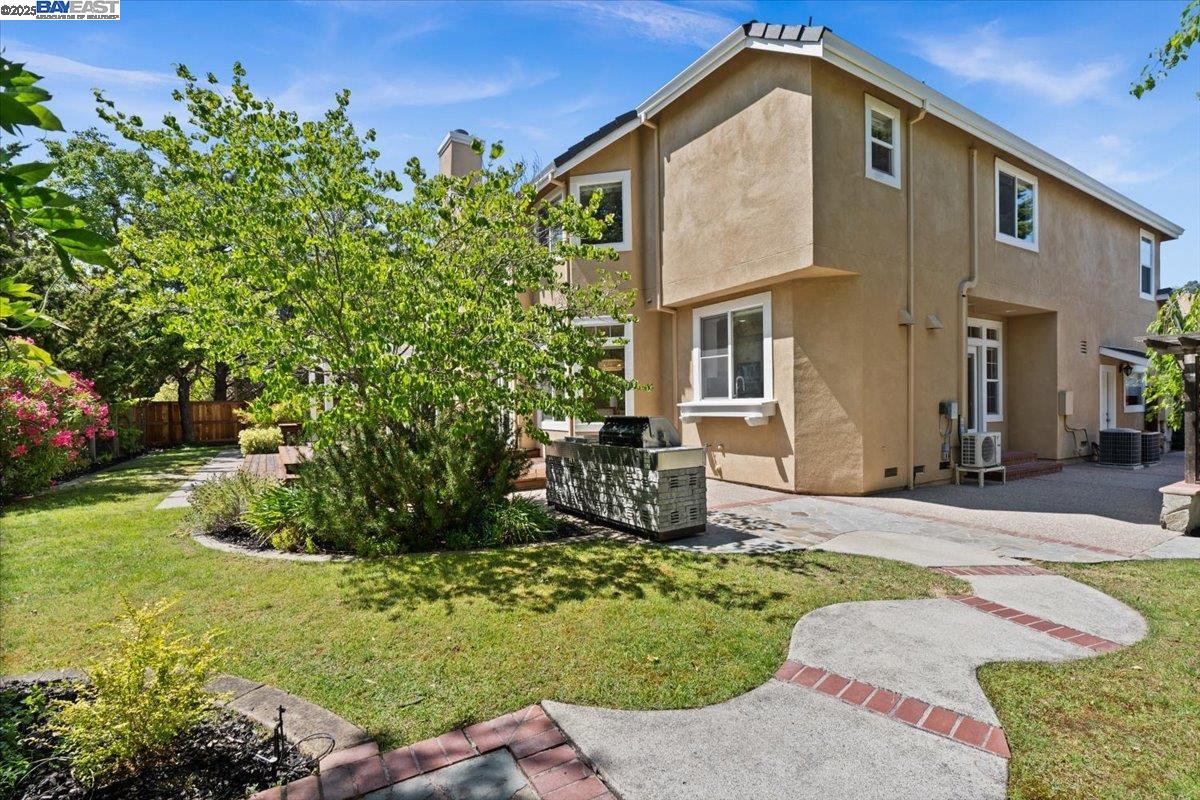 318 Montoya Way