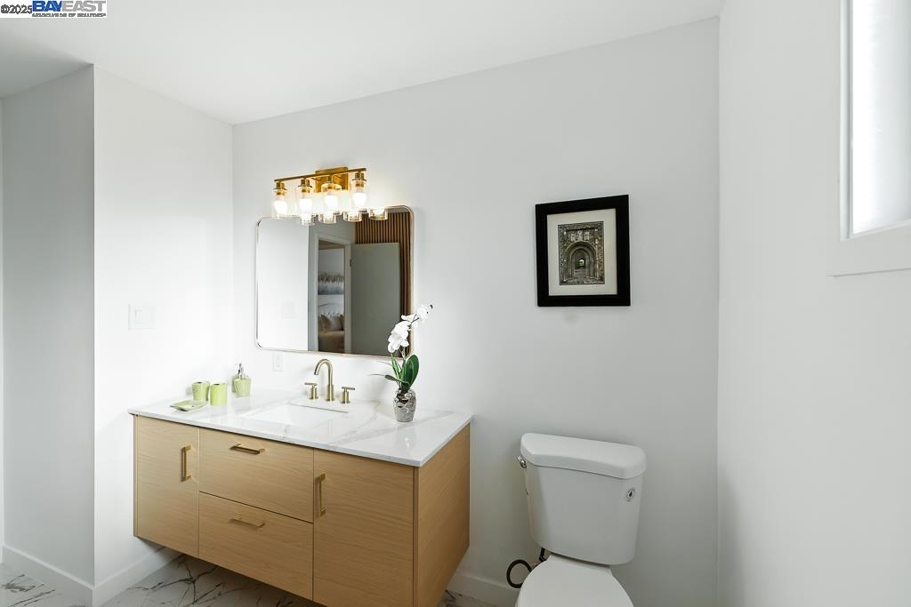 11 Alhambra Ct