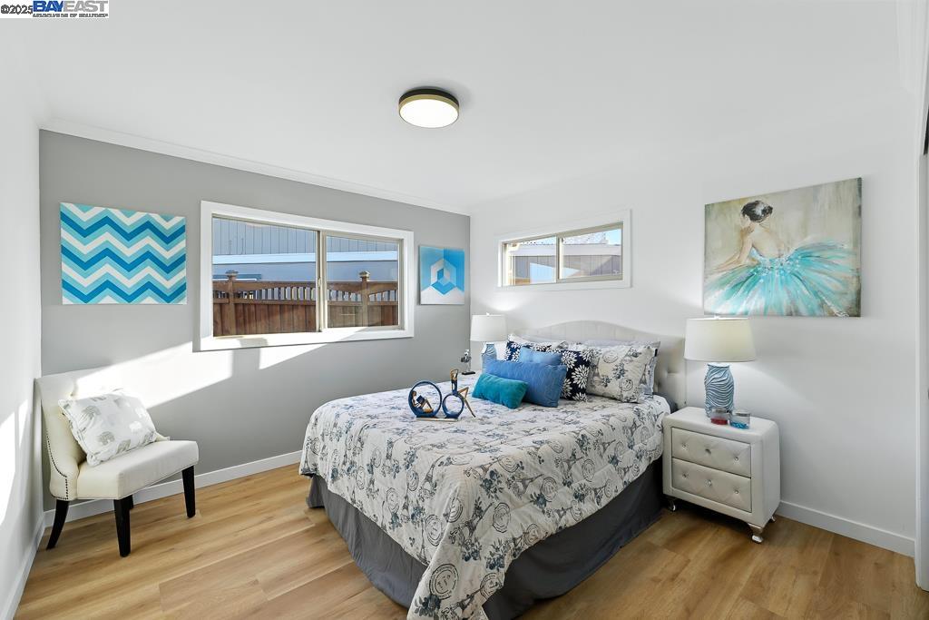 11 Alhambra Ct