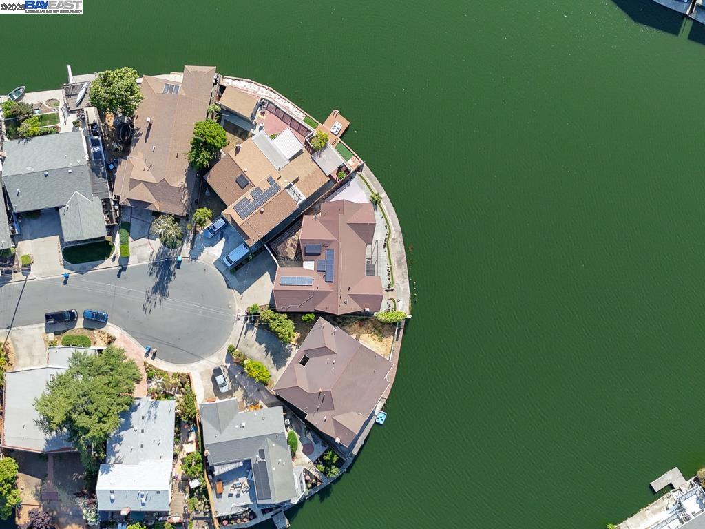 11 Alhambra Ct