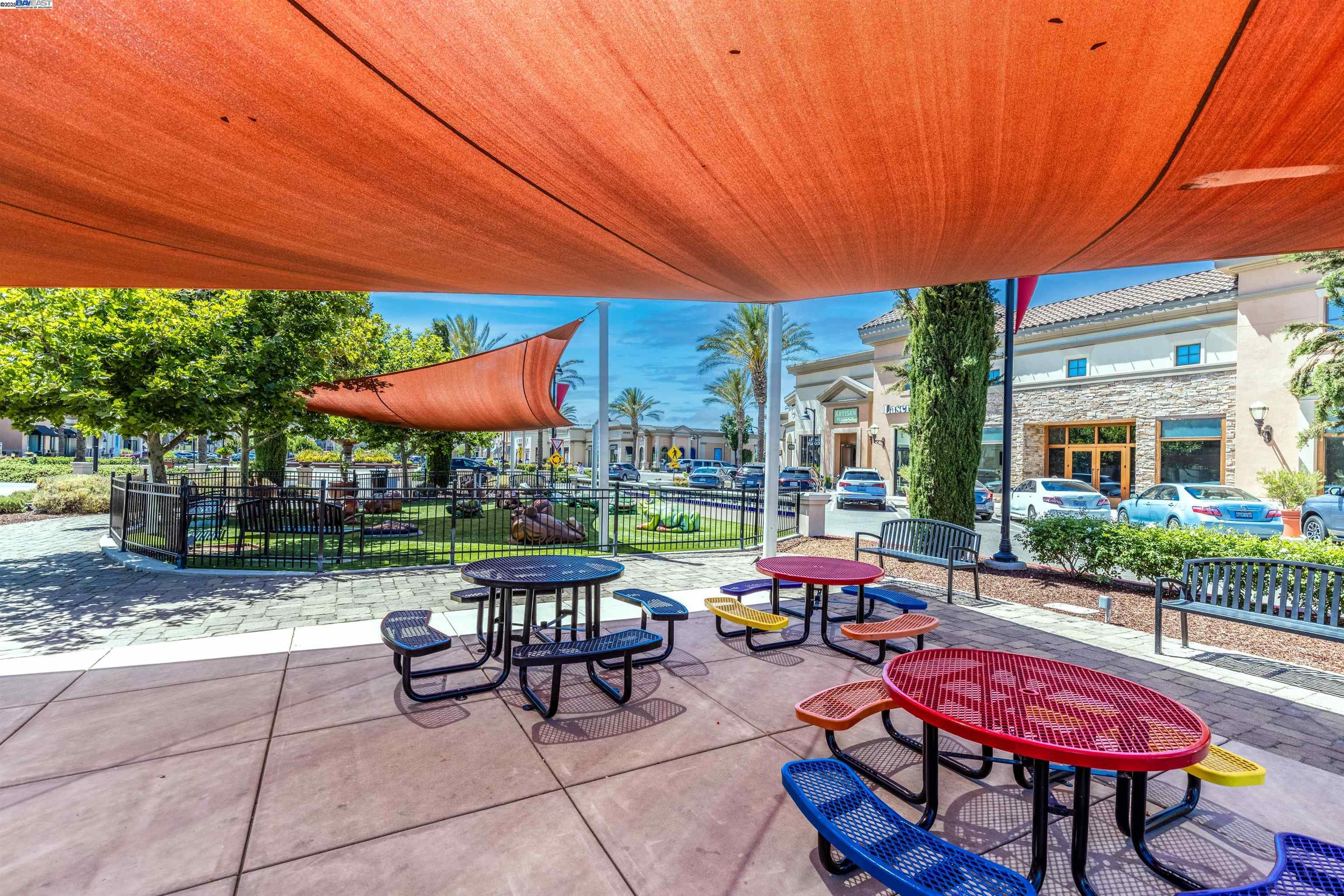 2457 Mojave Dr